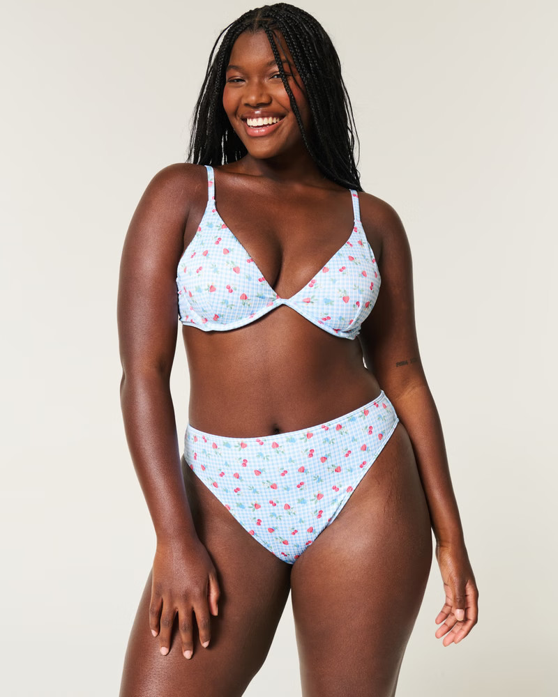 Women's Curvy High-Leg High-Waist Ribbed Cheeky Bikini Bottom | Women's Swimwear | HollisterCo.co... | Hollister (US)