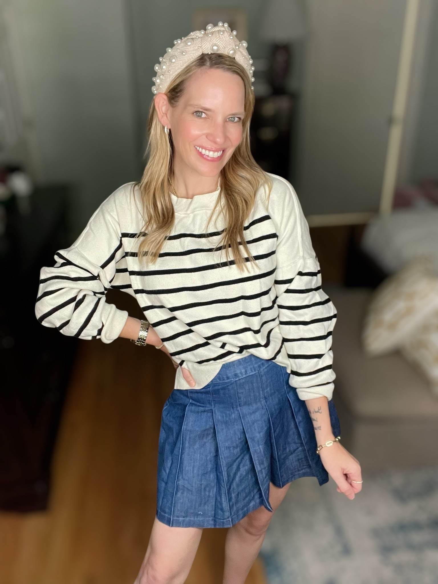 ✨ Use code PREPPYREBEL for 10% off my Melinda Maria jewelry! 💎

Preppy meets playful in this classic coastal outfit combo! ⚓💙
I’m wearing a size 2 in this denim pleated mini skirt—it has the cutest structure and great movement. I paired it with this cozy striped sweatshirt for that French-girl chic vibe 🥐🇫🇷.

Finished the look with brown leather loafers and my go-to pearl headband 👑 for a little glam! My jewelry is from Melinda Maria—don’t forget to use PREPPYREBEL for a discount! ✨

#MelindaMaria #PreppyStyle #ClassicStyle #FallPreppyLook #FrenchGirlStyle #CoastalGrandmillennial #PearlHeadband #DenimMini #StripedSweater #Loafers #LTKFall #LTKSeasonalStyle #LTKUnder100 #LTKPreppy #PreppyRebelStyle


#LTKFindsUnder100 #LTKShoeCrush #LTKFindsUnder50

#LTKPetite #LTKFindsUnder50 #LTKFindsUnder100