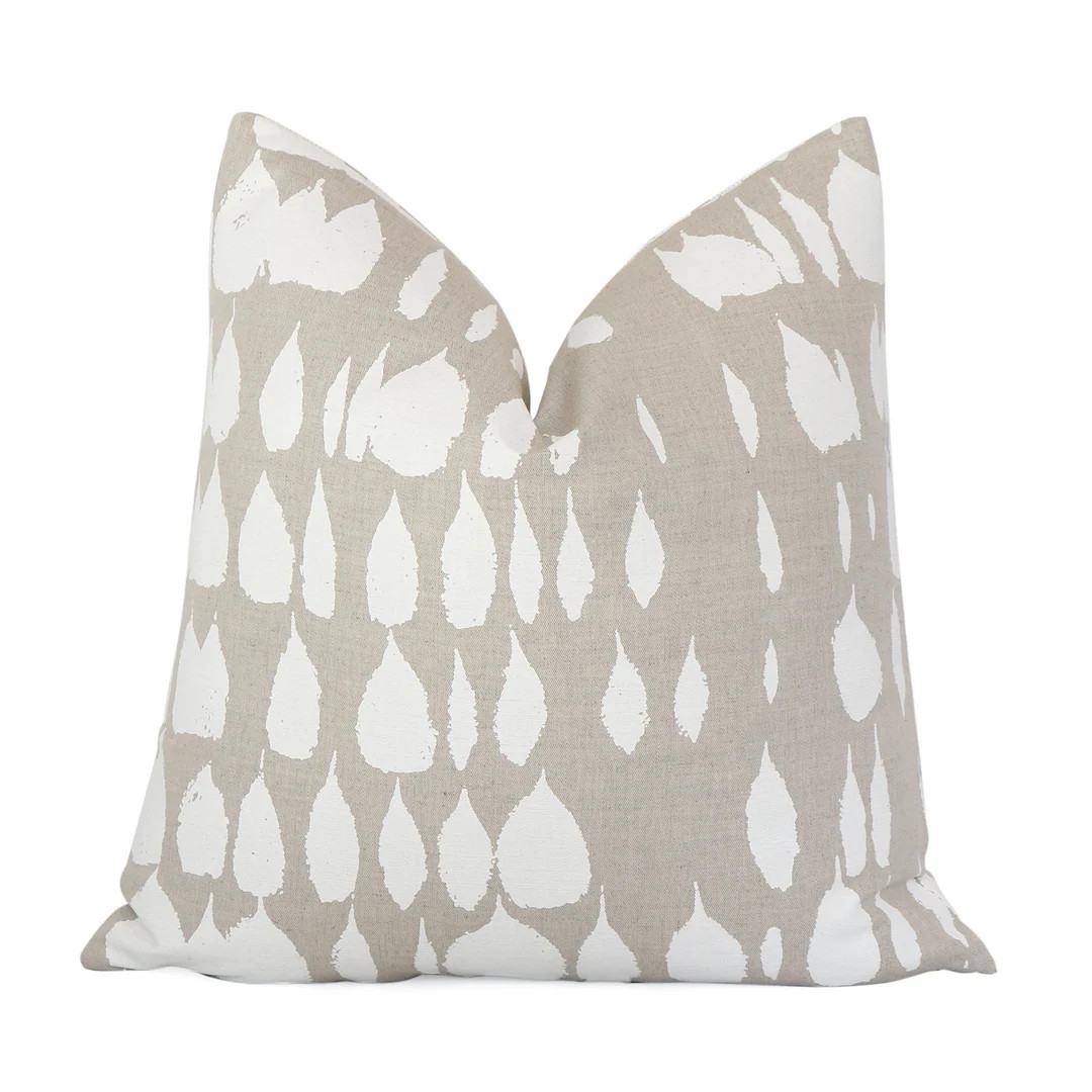 Schumacher Queen of Spain Tan and White Pillow Cover With - Etsy | Etsy (US)