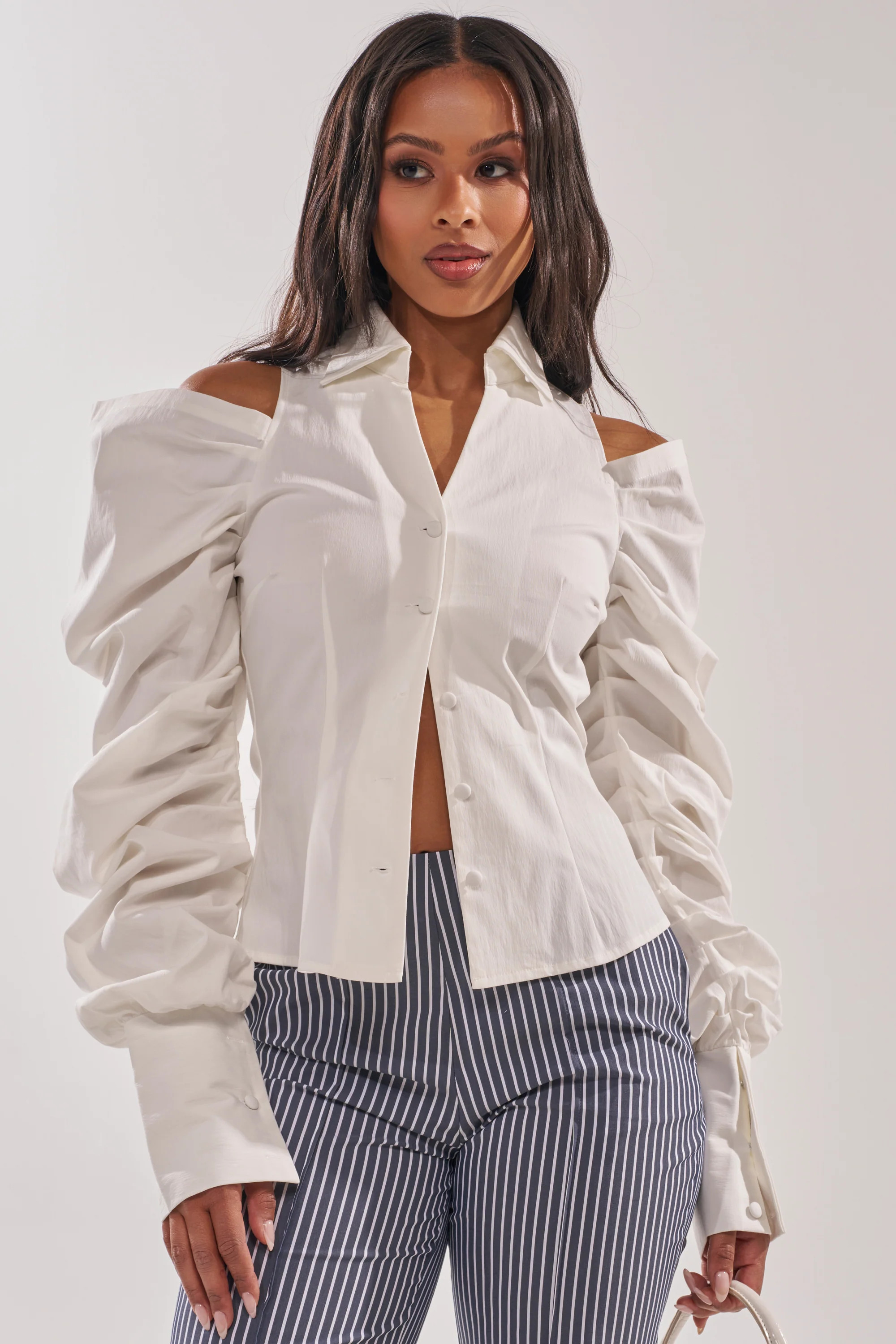 CRAZY IN LOVE WHITE BUTTON DOWN BLOUSE | AKIRA