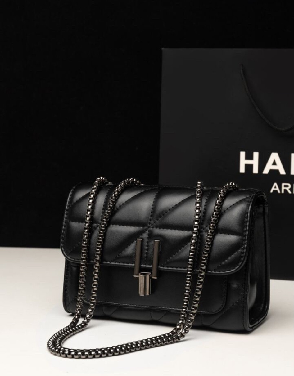 Bolsa de ombro leve, casual acolchoada aba corrente 
#LTKbrasil #LTKstyletip #LTKitbag