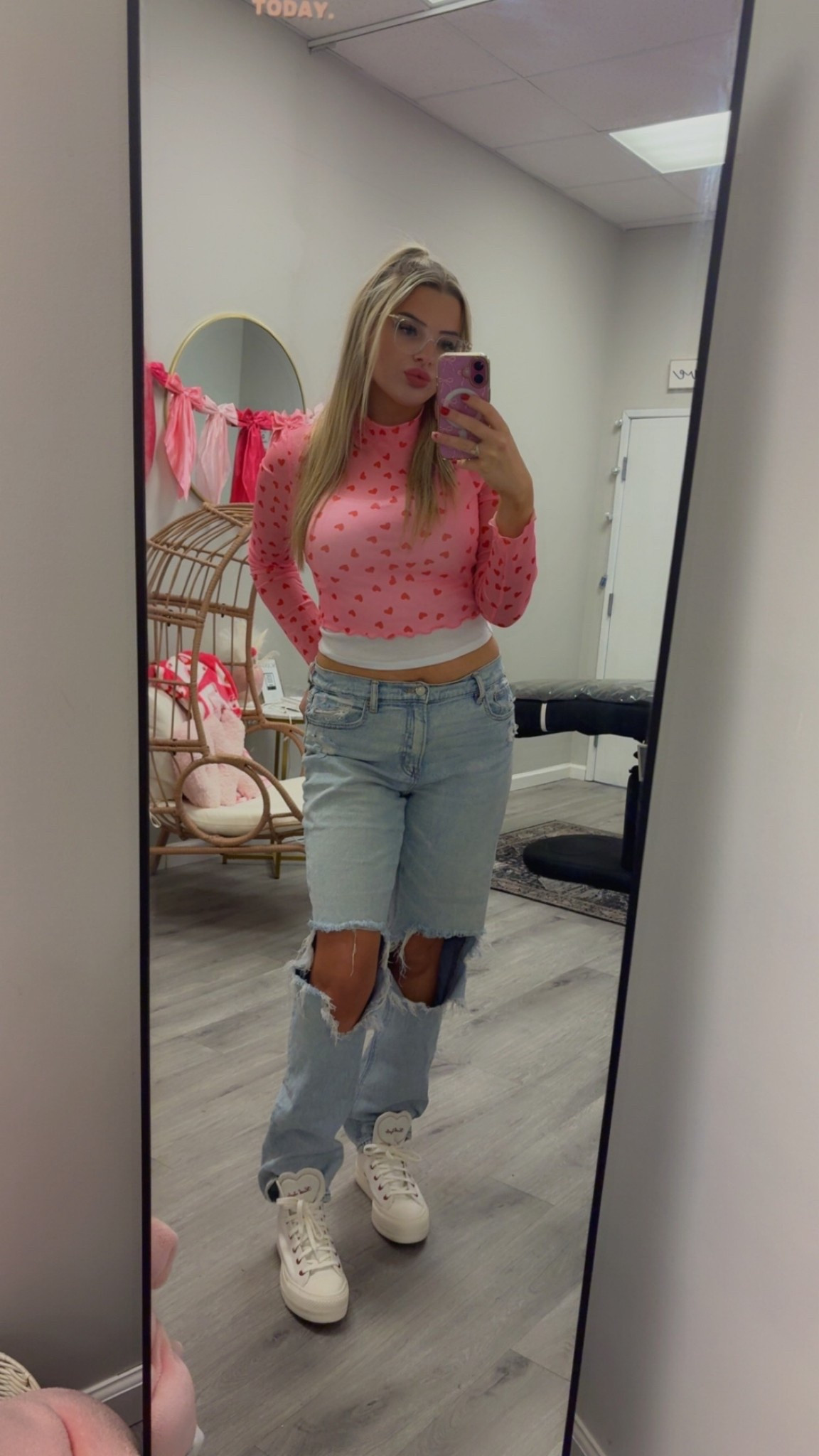 I will be wearing valentines themed outfits until further notice 🤪❣️

#LTKootd #LTKValentine #LTKMidsize