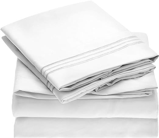 Full Mellanni White Microfiber 1800 Thread Count, Bed Sheet Set(1 Flat Sheet, 1 Fitted Sheet, 2 P... | Amazon (US)