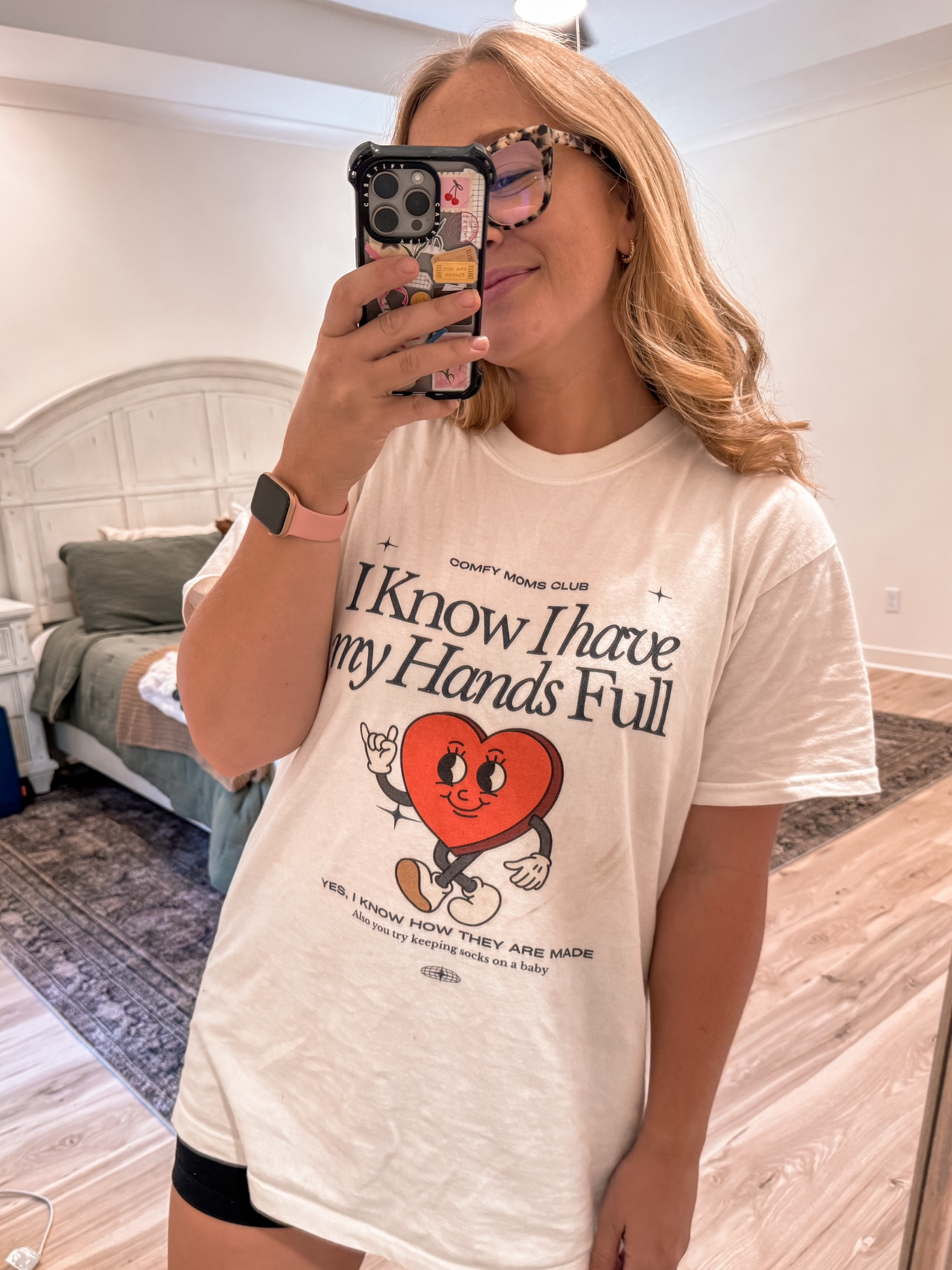 Mom t-shirt - I know I have my hands full shirt - mom gift idea - gift idea for moms 

#LTKGiftGuide #LTKMidsize #LTKHoliday