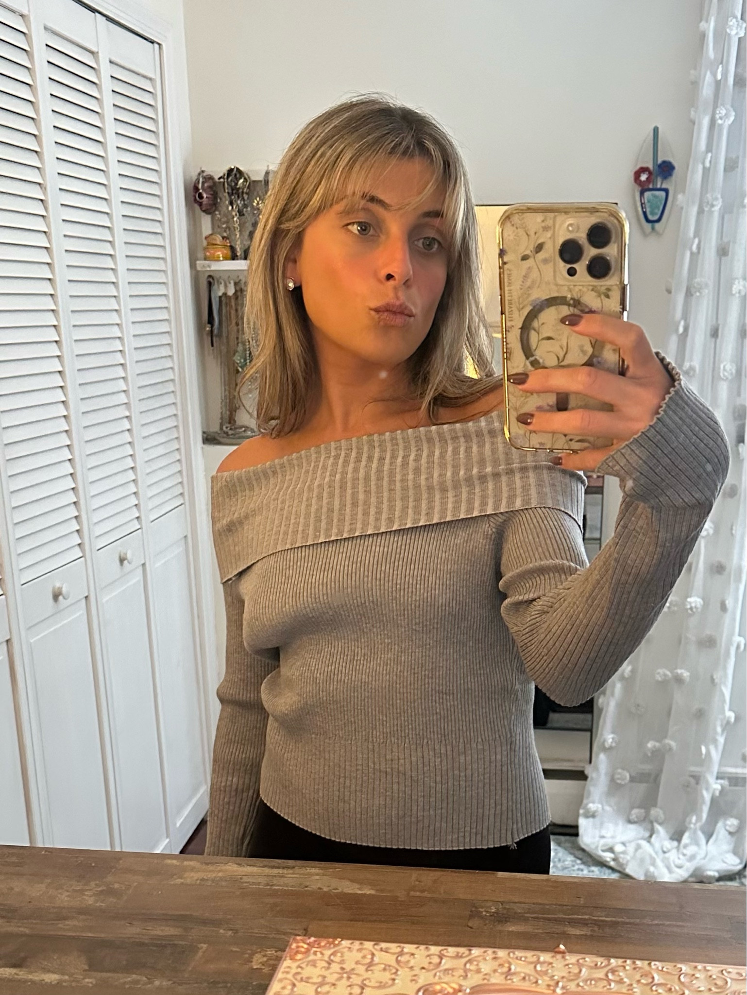 Just got this sweater from Amazon and it’s so cute and cozy! Definitely a staple this falll

#LTKFallSale #LTKSeasonal #LTKFindsUnder50