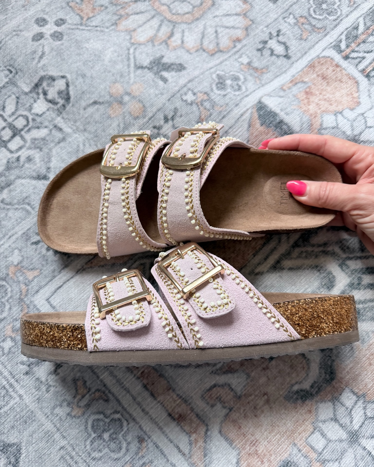 Walmart shoes are soo good right now! Perfect summer sandals and these tennis shoes are adorable!