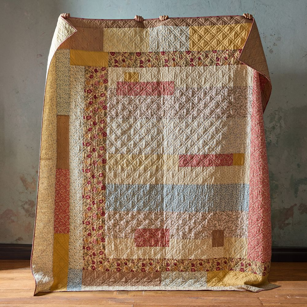 Lennie Patchwork Quilt | GreenRow