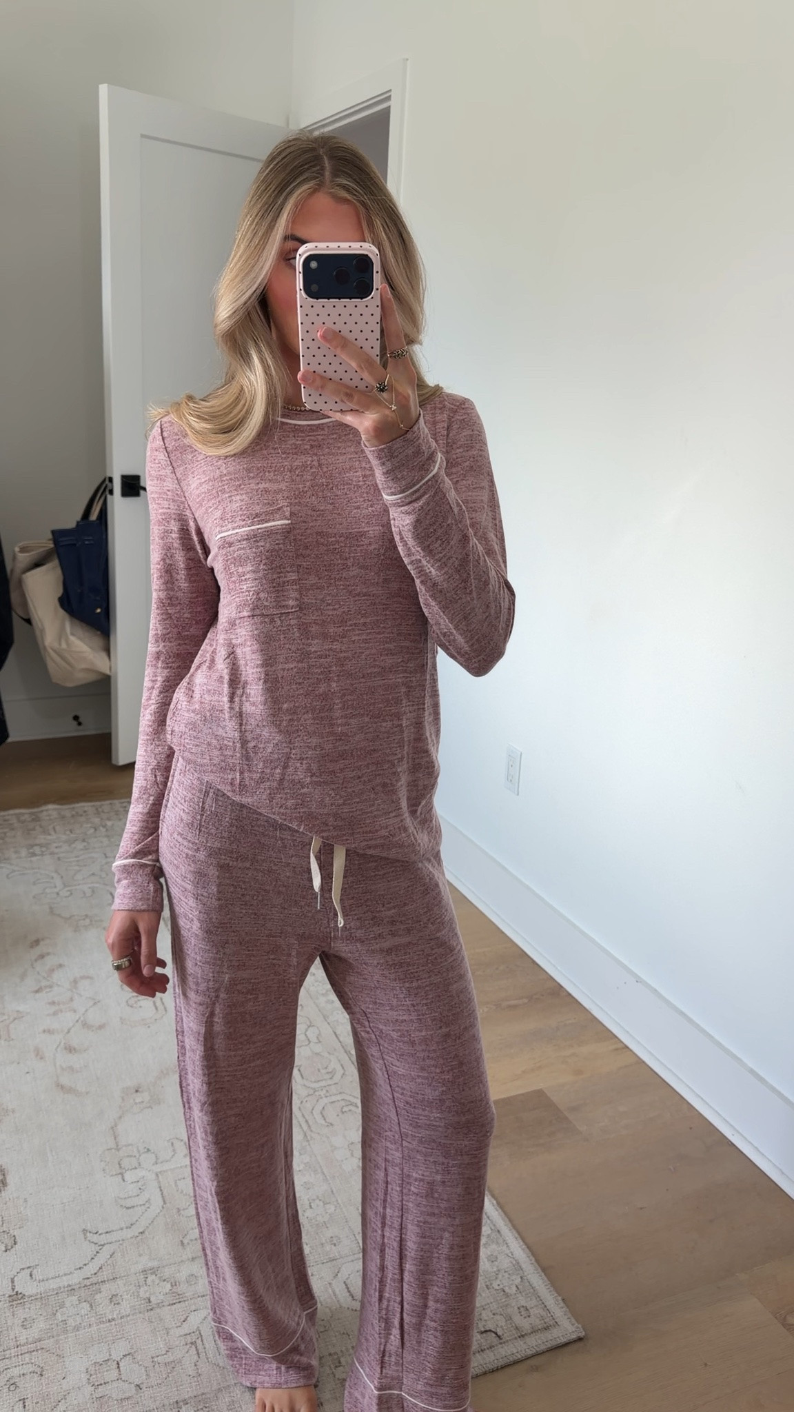 Amazon size small WIHOLL Pajamas for Women Set Soft Pjs Long Sleeve Two Piece Lounge Sets
Fall Sleepwear with Pockets