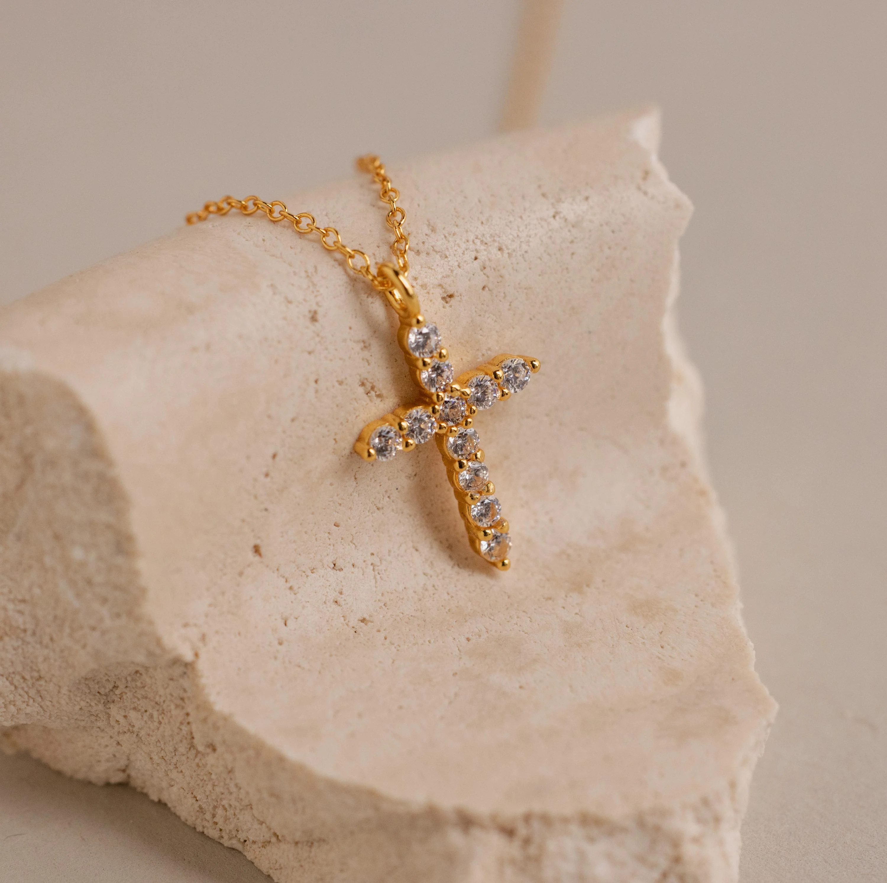 Pavé Diamond Cross Pendant Layering Necklace | Caitlyn Minimalist | Caitlyn Minimalist