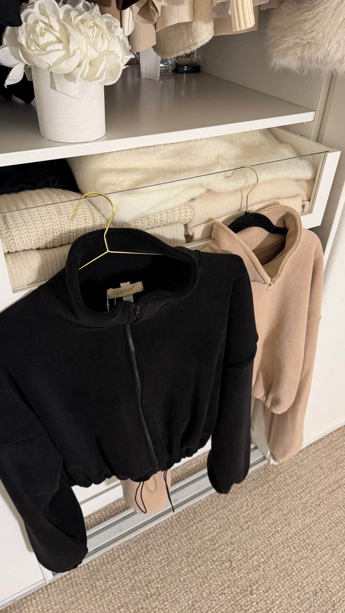 Amazon finds that don’t look Amazon 😊
Sweatshirt fleece with zipper on sale! Needed to get the black color, it is so good! Wearing size M to give me extra fabric but my size is S.
More colirs available.
Amazon fashion, amazon desls, amazon finds, fashion over 40, fashion over 50

#LTKFindsUnder100 #LTKFindsUnder50