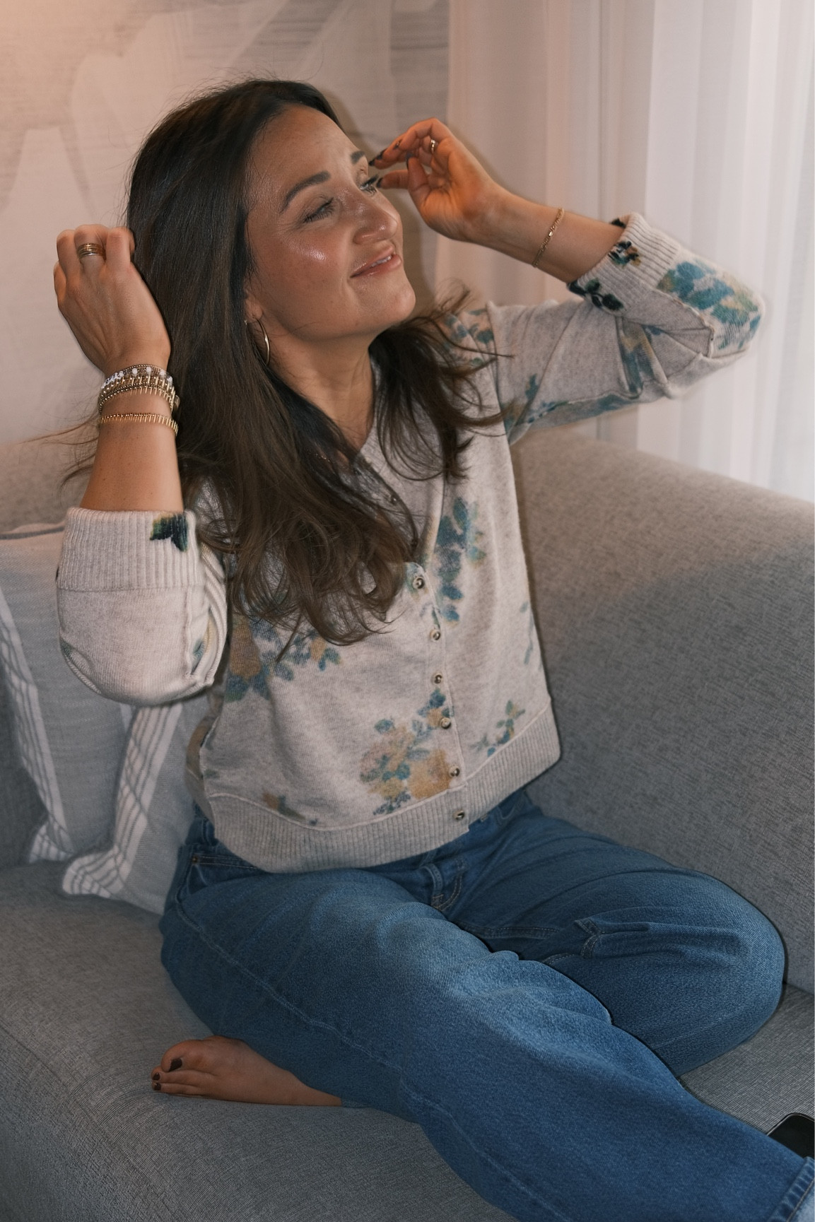 Fall sweater weather is here!!! I love this OOTD sweater cardigan is from free people! 

#LTKFindsUnder100 #LTKStyleTip #LTKSeasonal