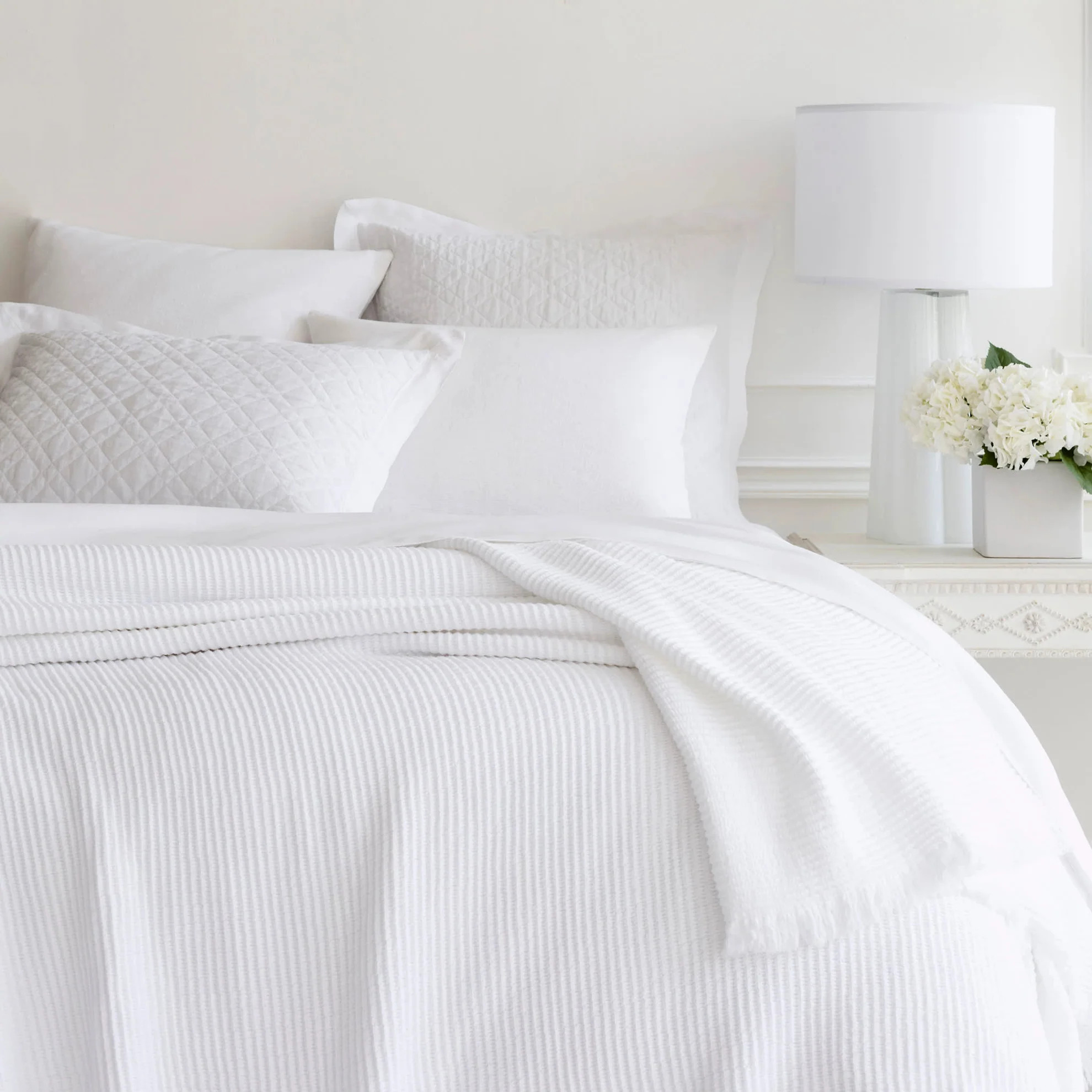 Hoyt White Coverlet | Annie Selke