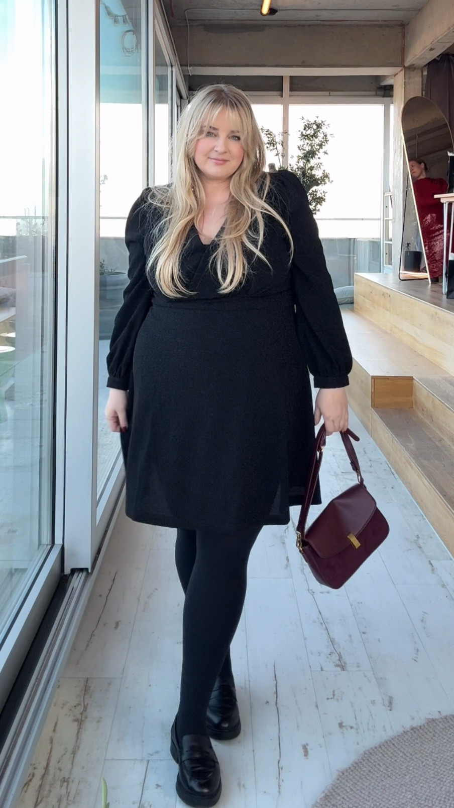 Look des Tages ✨

#plussizefashion #kleider #glitzer #burgunder #schwarz #festlich

#LTKfestive #LTKkleider #LTKplussize