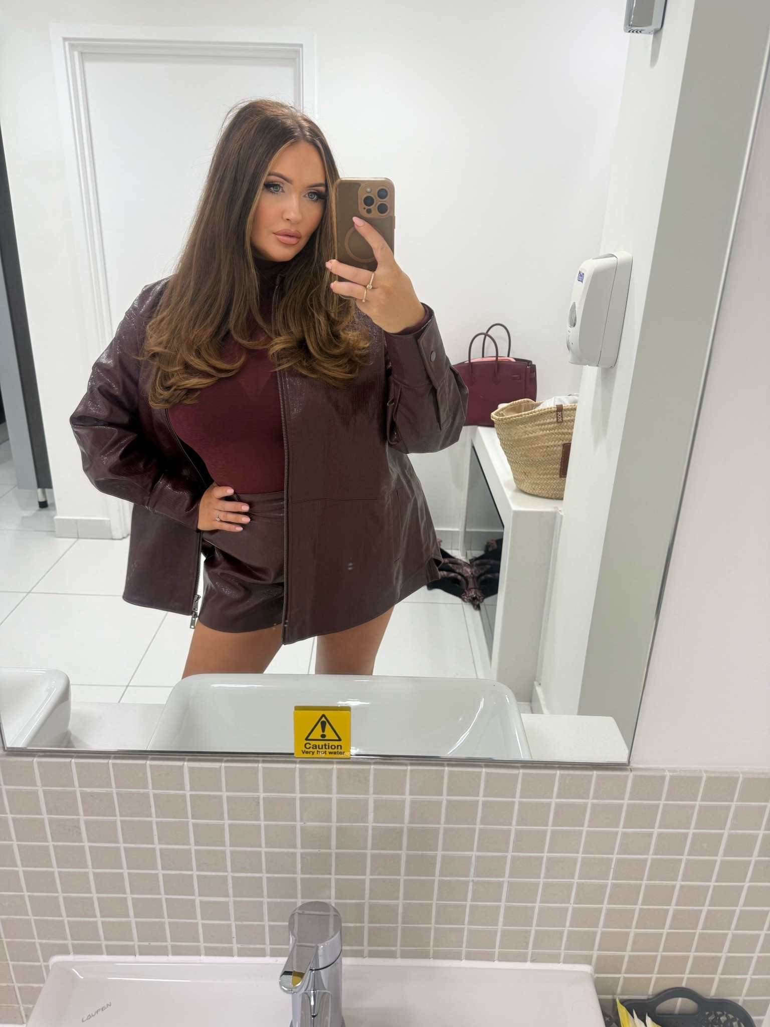 Burgundy is me fave colour of chuffin season xox