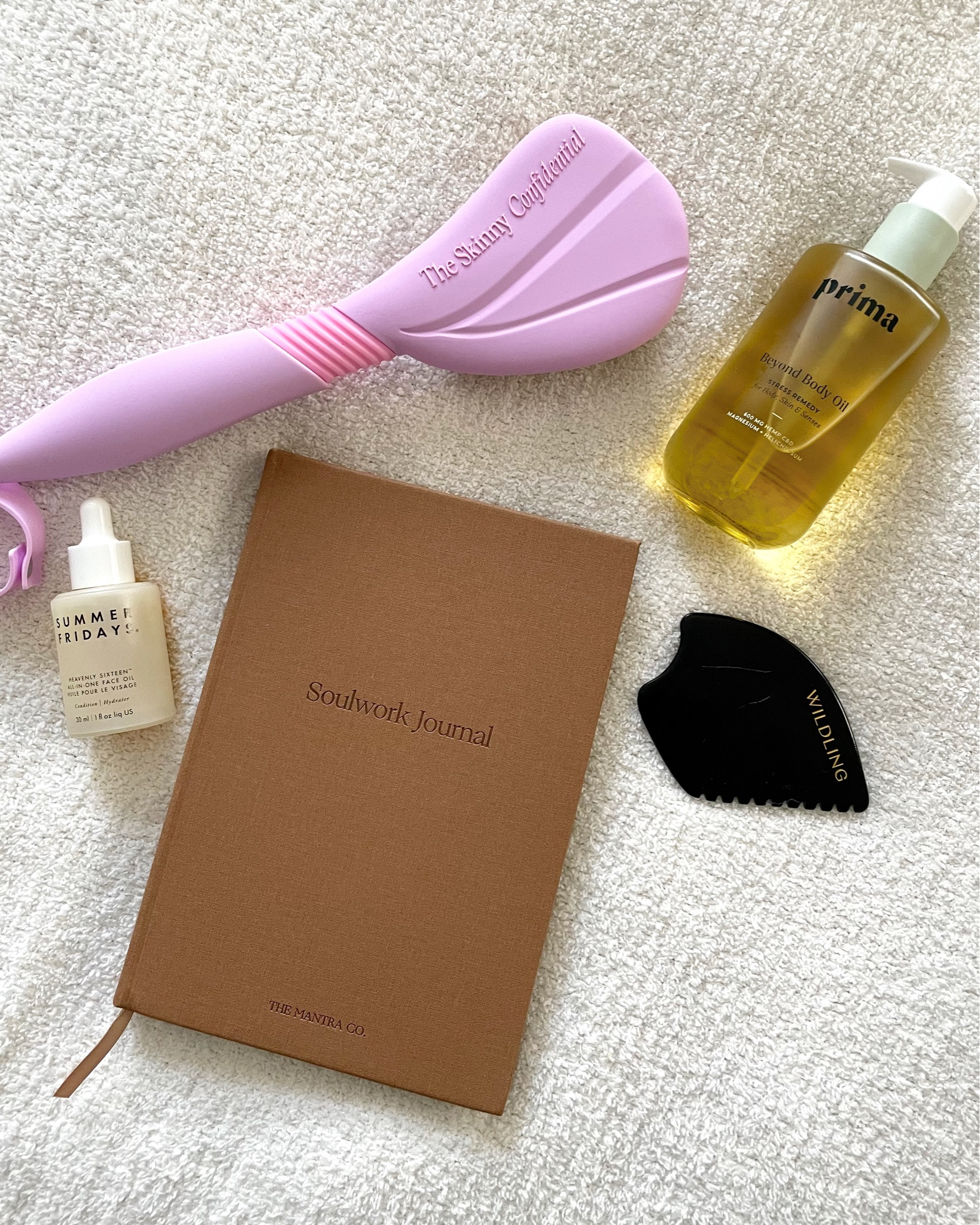 Self-Care Essentials ✨

Dry body brush, CBD body oil, Gua Sha, Face Oil, Soulwork Journal