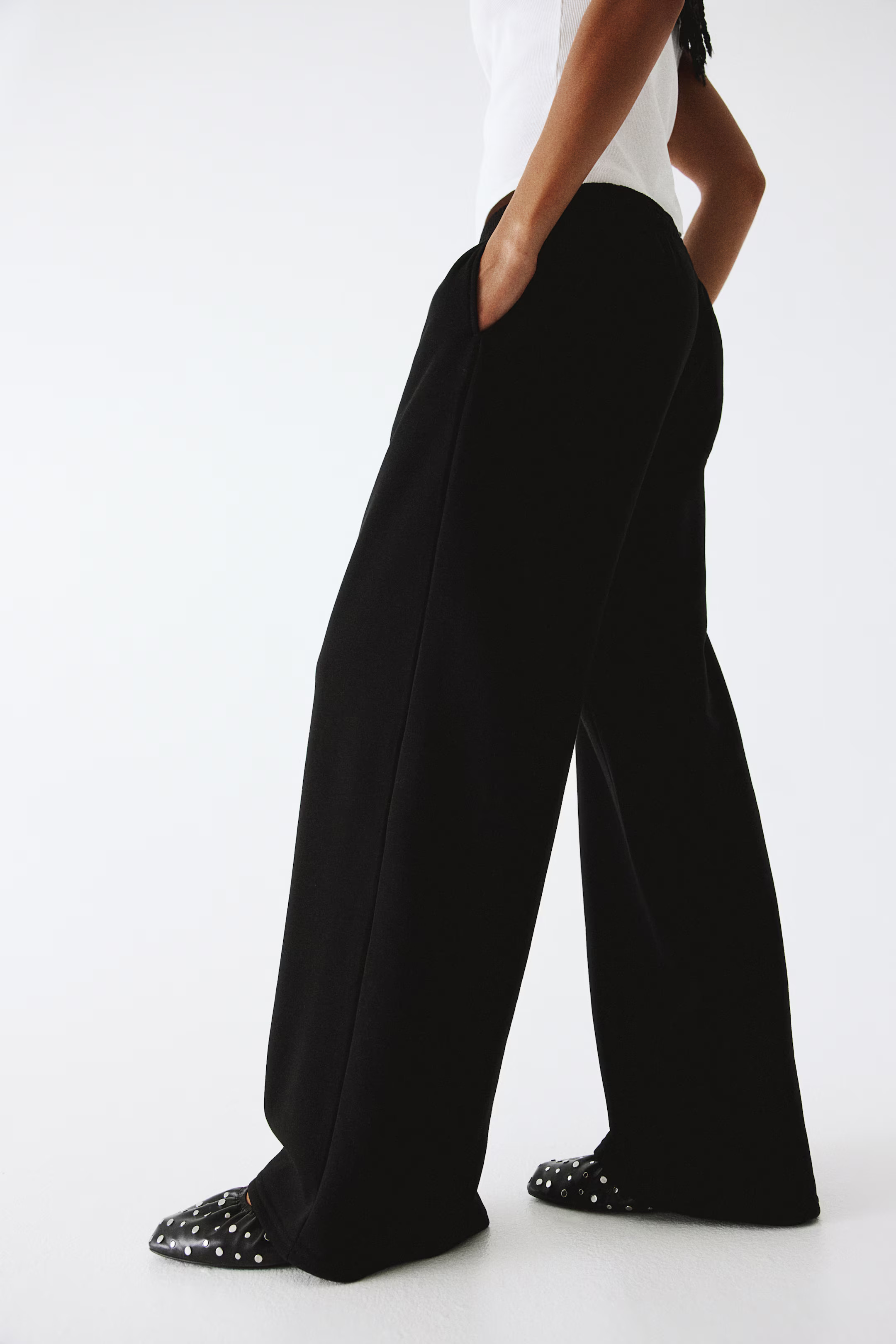 Wide joggers | H&M (UK, MY, IN, SG, PH, TW, HK)