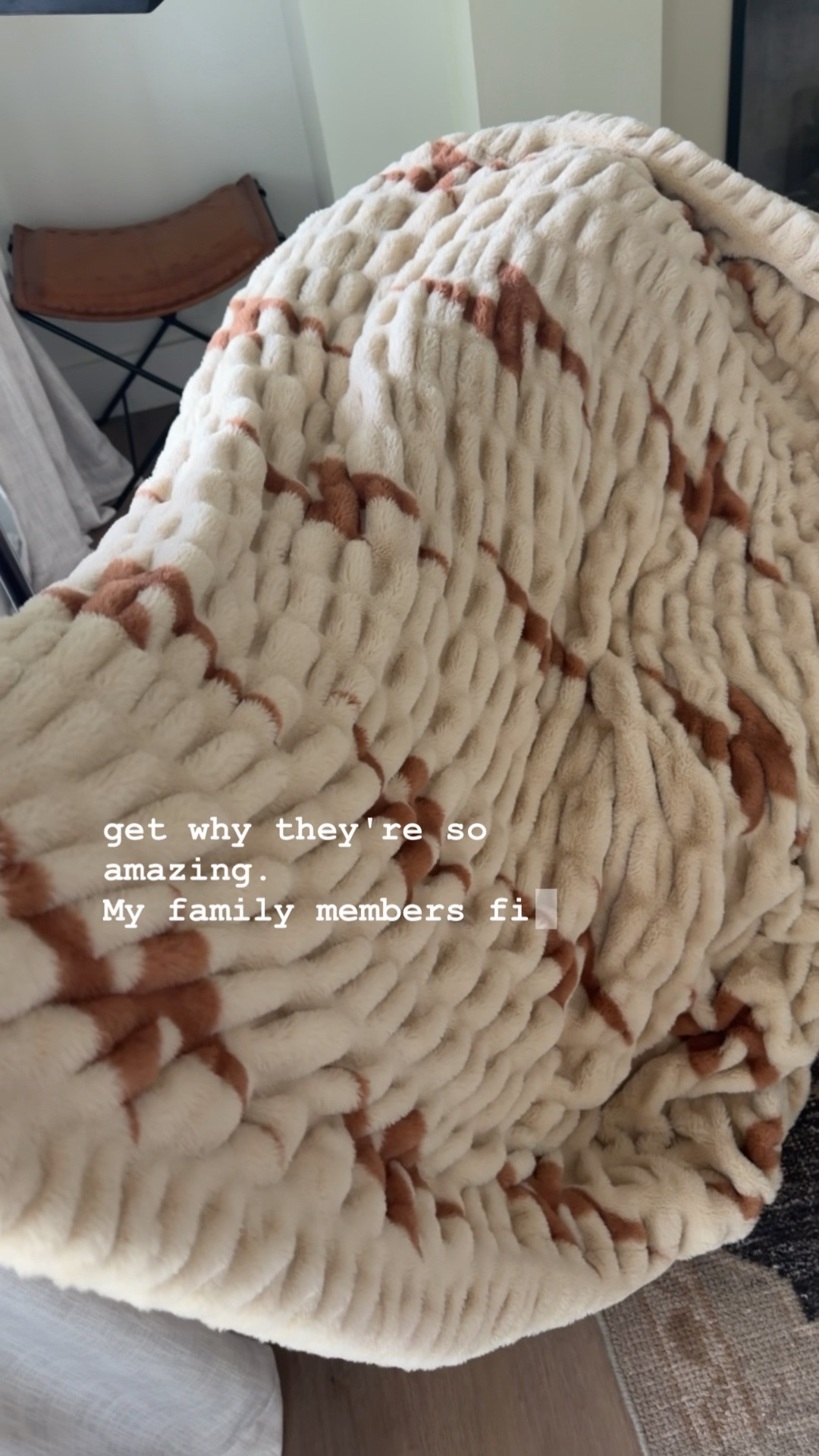 I have the large size in the aviator nation beige copper bolt Lola blanket. I prefer sleeping with the medium size. So good

#LTKOver40 #LTKHome