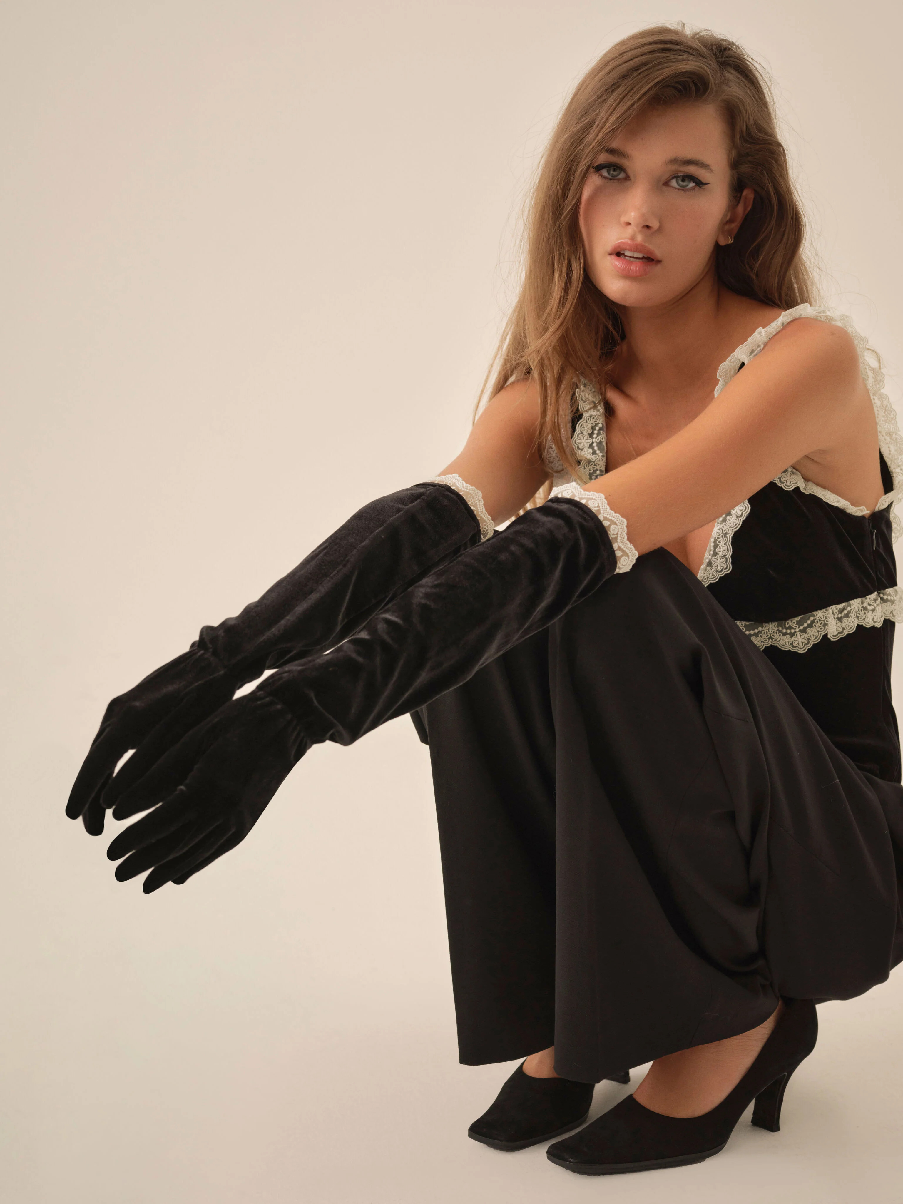 La Vie En Bow Velvet Gloves | For Love & Lemons