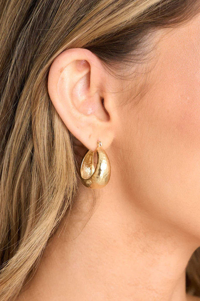 Turn For The Best Gold Hoop Earrings | Red Dress 