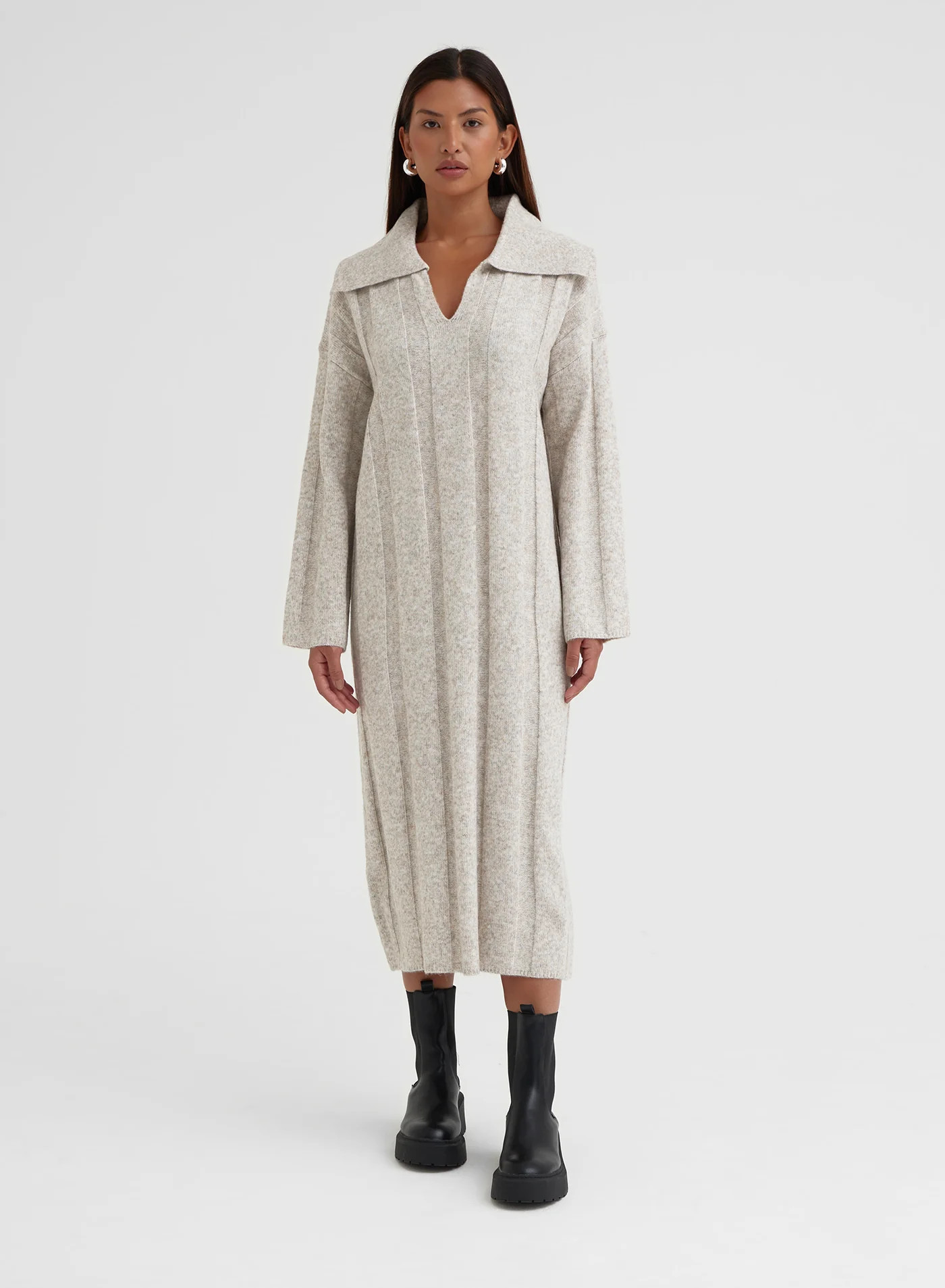 Taupe Slouchy Knitted Midi Dress – Leo | 4th & Reckless