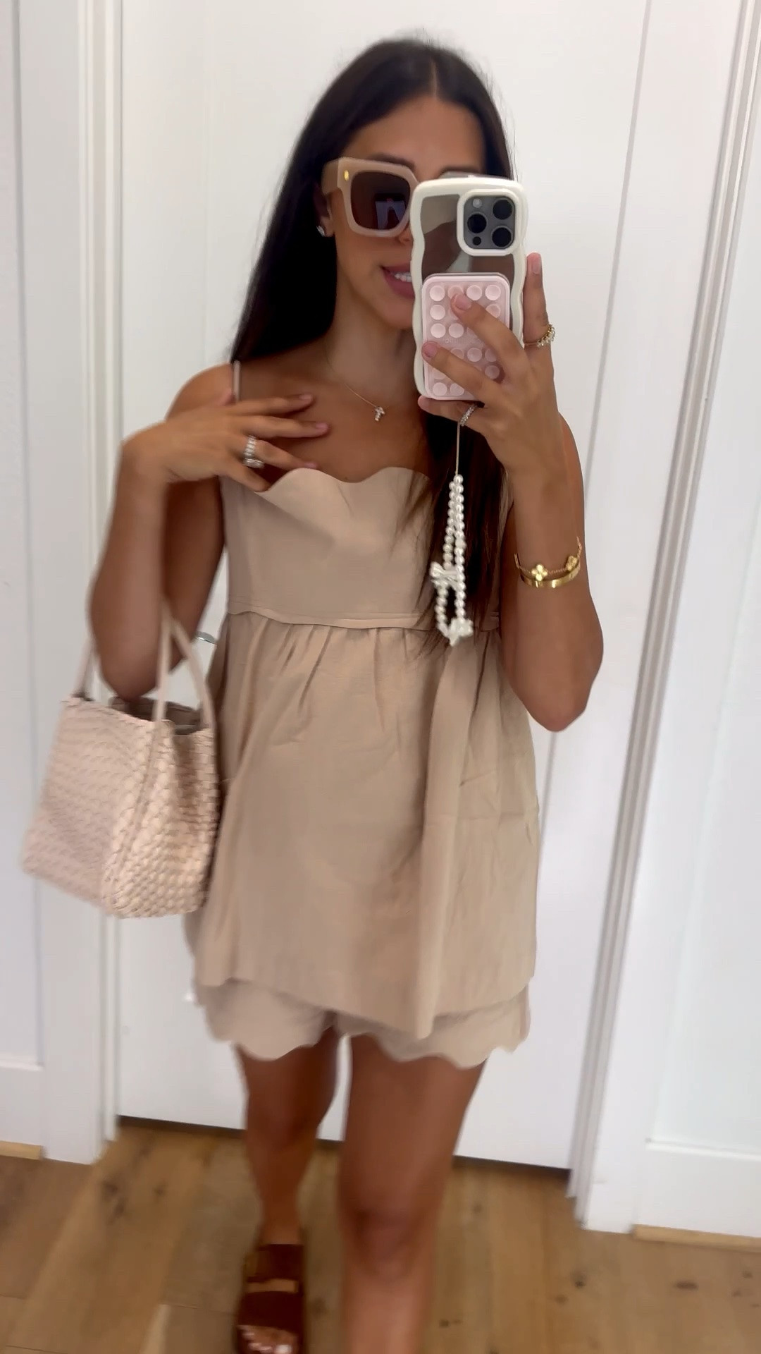 Size: small 

Dressupbuttercup.com #dressupbuttercup #dederaad

#LTKootd #LTKmomlife #LTKstorytime