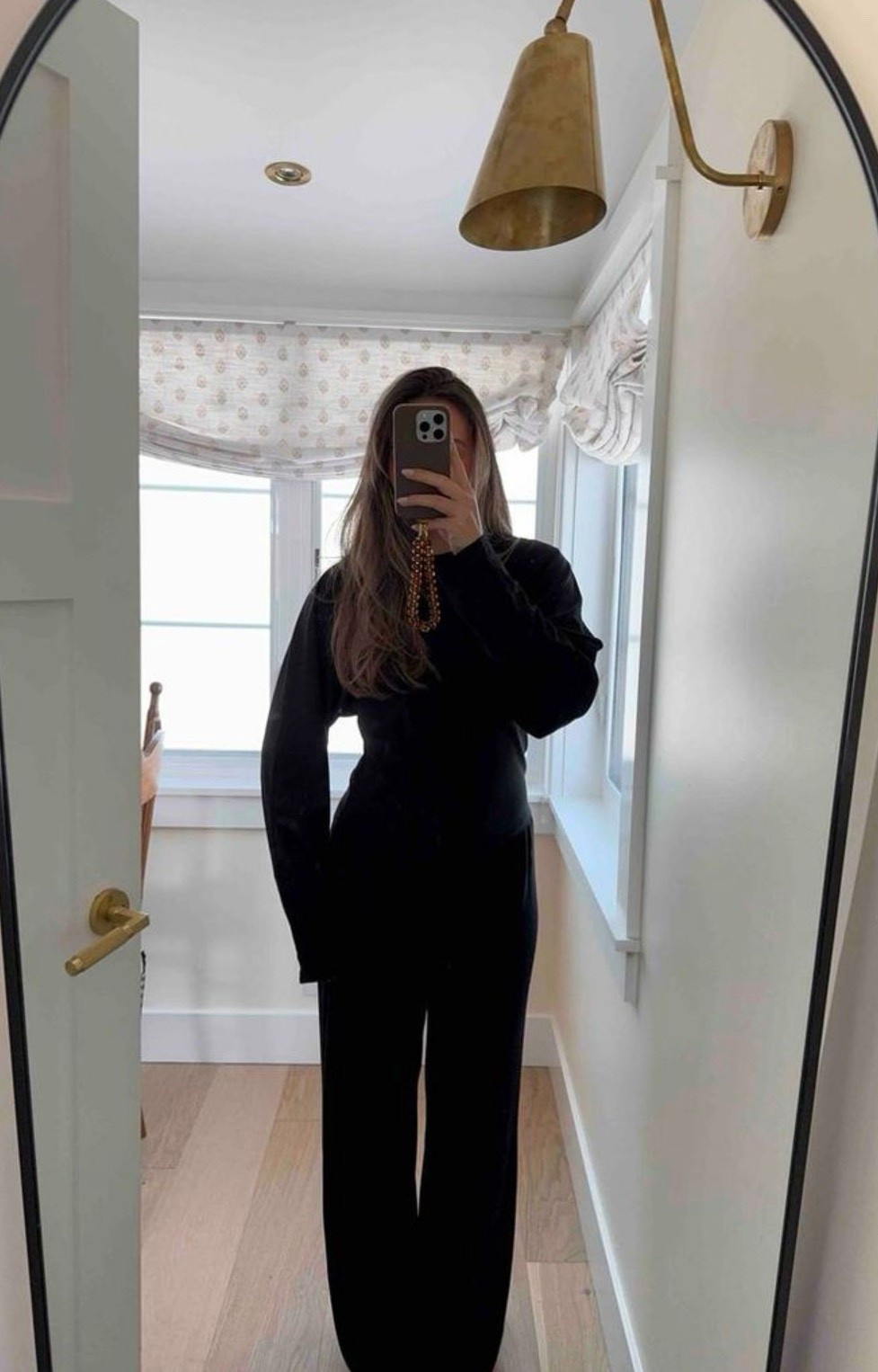 Cinched waist top!!! My favorite


#LTKdayinmylife #LTKgrwm #LTKootd