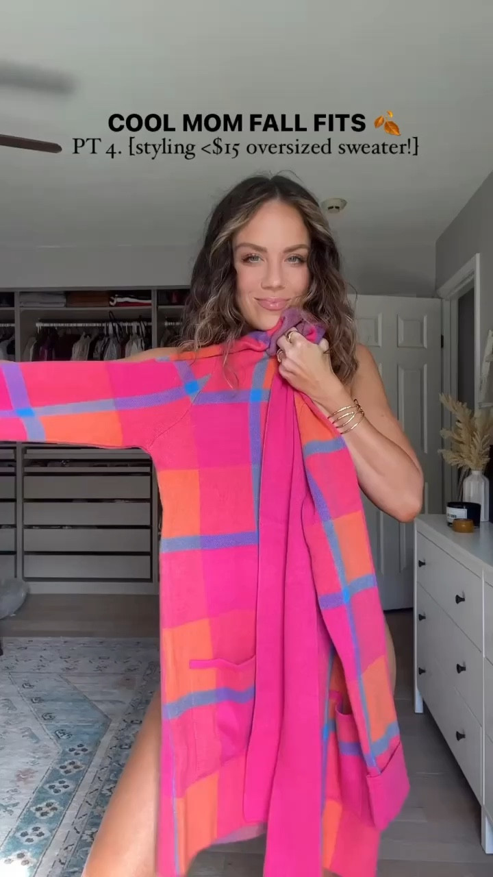 Walmart fall outfit of the day! Oversized sweater, I’m in medium sweater and XS skirt!

#LTKfindsunder100 #LTKHoliday #LTKfindsunder50