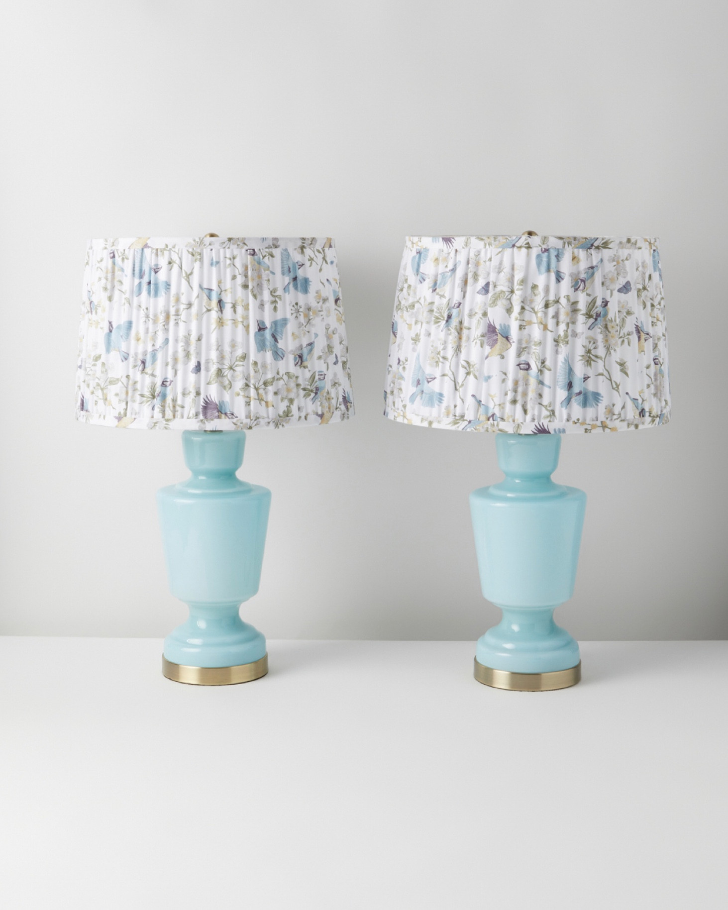 Table lamps
Grandmillennial decor
Classical decor
Living room decor
Traditional decor
Blue and white decor

#LTKsalealert #LTKhome
