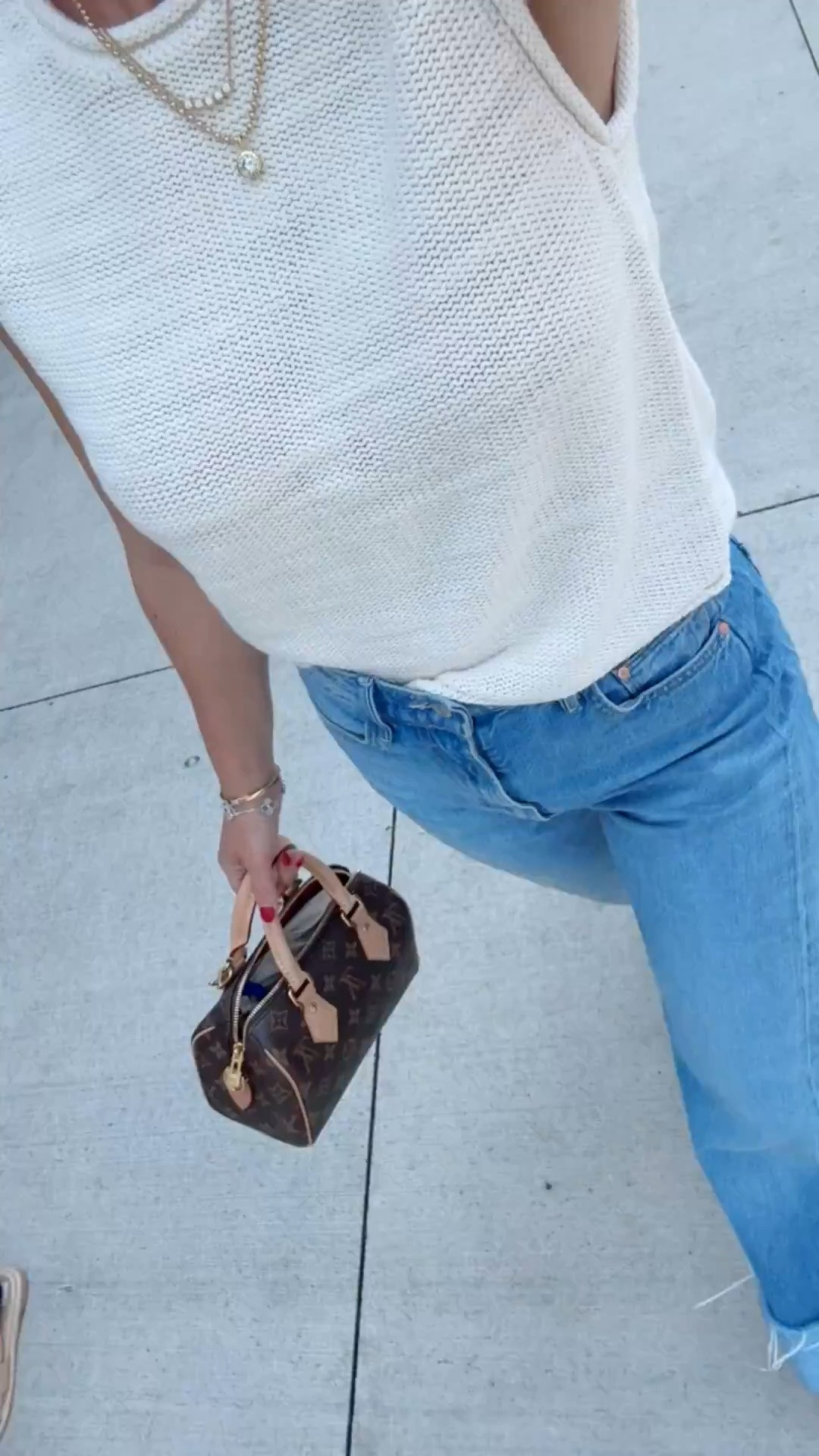 XS sleeveless sweater / 24 jeans (I sized down one) / Amazon sandals are true to size

casual outfits, denim, prefall, fall outfits, shoe crush, Amanda west, almost_readyblog

#LTKootd #LTKPetite #LTKOver40