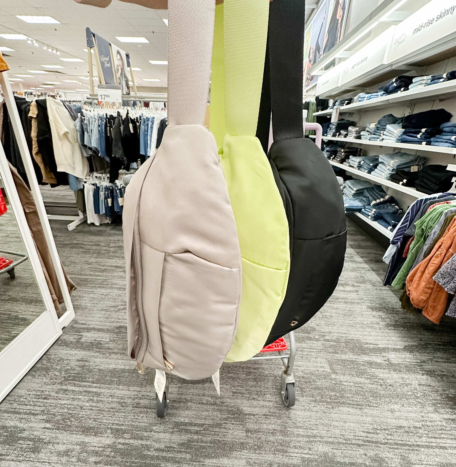 The cutest $25 Fanny packs from A New Day at Target! I was immediately obsessed with these and knew you would love them!! Who else loves this new Fanny pack/cross body trend?

#Target #TargetIsMyFavorite #TargetMom #TargetRun #TargetDeals #TargetFashion 