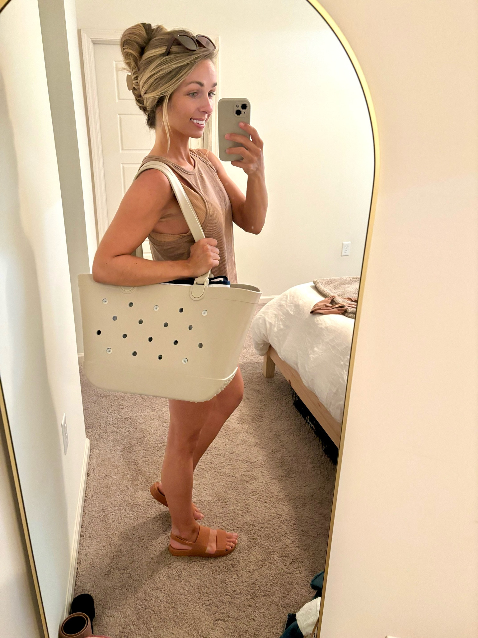 Bogg bag dupe for 30% less in size large 

#LTKfindsunder50 #LTKhome #LTKfindsunder100