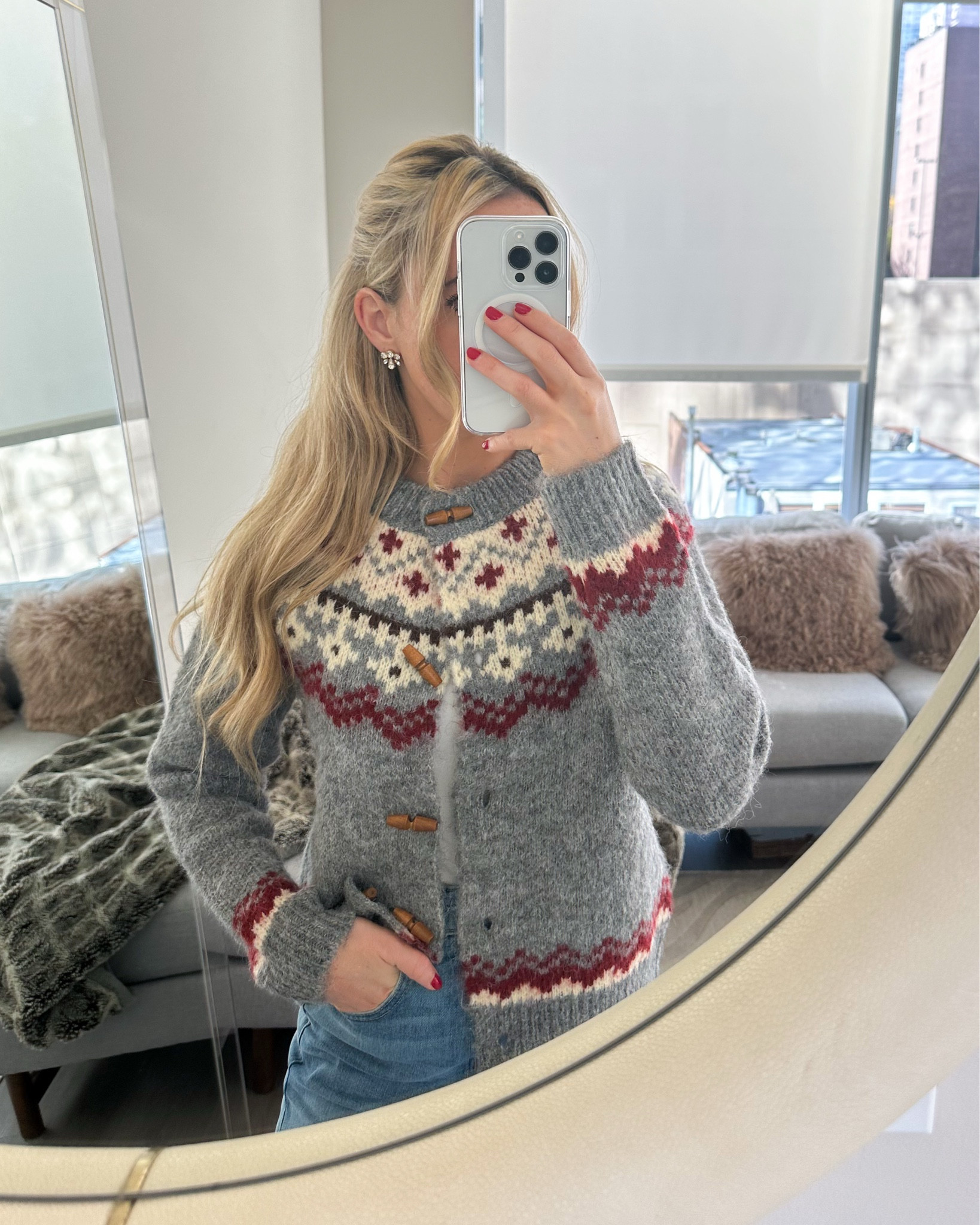 rounded up fair isle sweaters for winter & holiday season 

Fair isle sweater, holiday party, Christmas sweater, cozy knit winter, knit cardigan sweater, Shopbop, office holiday party, winter outfit, cold weather outfit 

#LTKHoliday #LTKSeasonal #LTKShoeCrush
