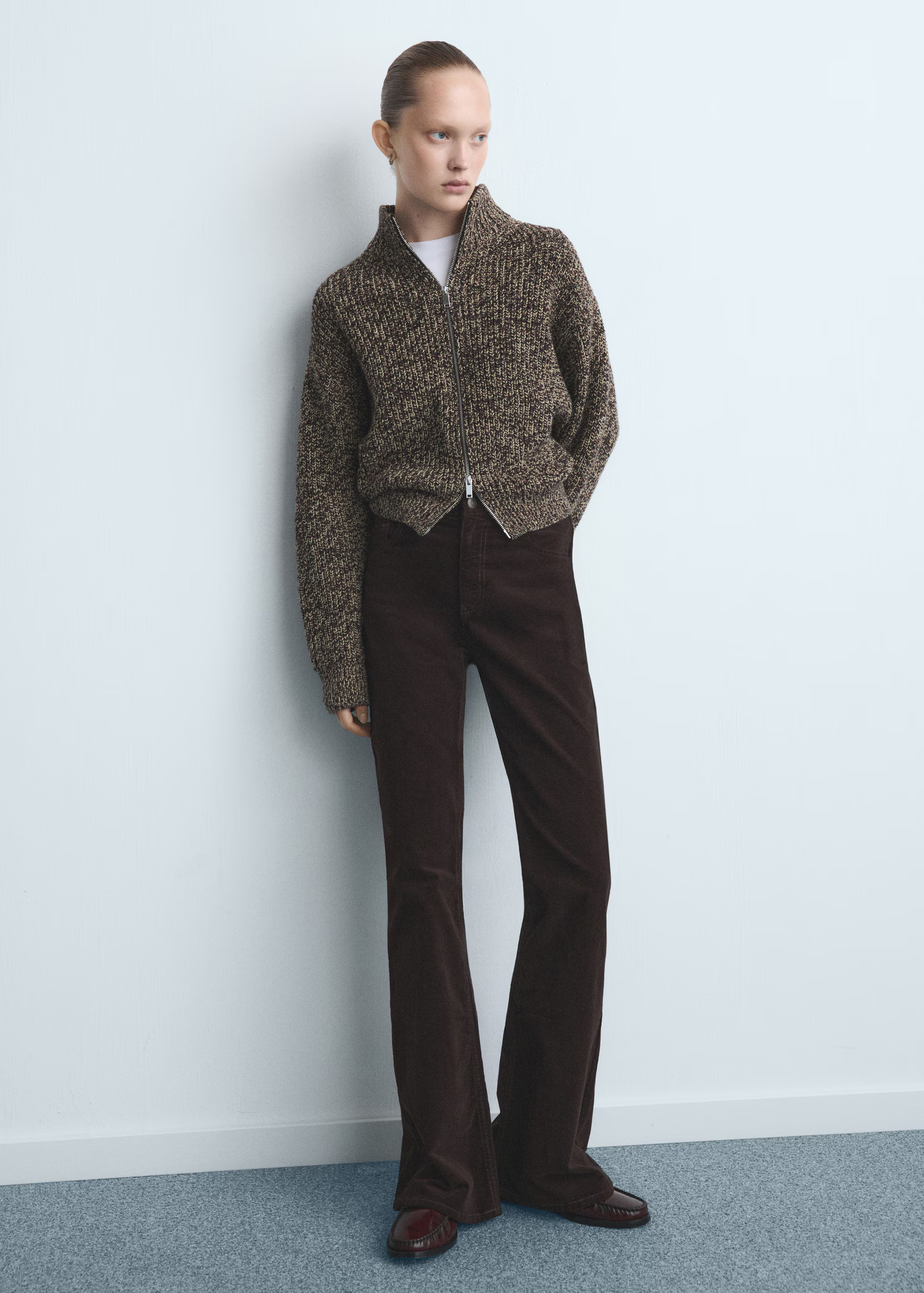 Velvet flared jeans | Mango (US/MX/AU)