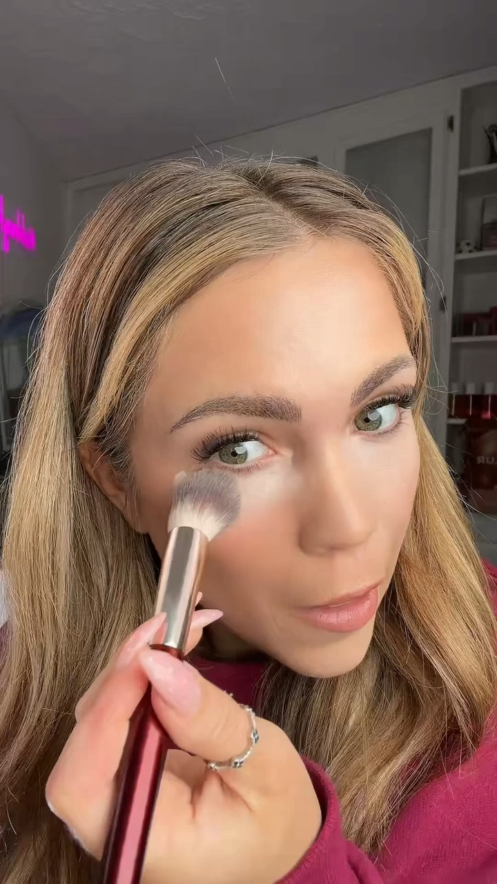 Only a few taps and this brush blends in your concealer seamlessly! 💕

#LTKgrwm #LTKBeauty #LTKdayinmylife
