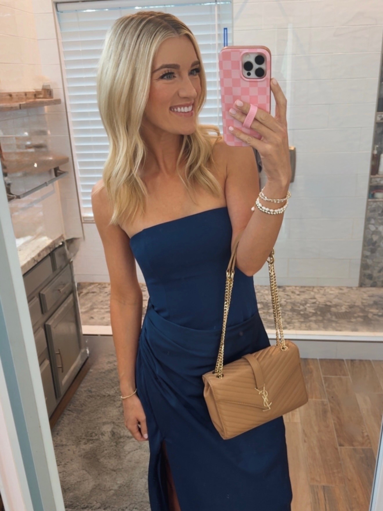 Such a comfortable dress with a built in bra 👏