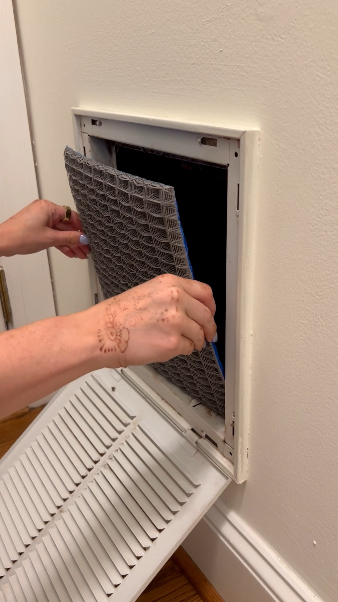 Washable Vent Filters is the movpraise

#LTKSeasonal #LTKFindsUnder50 #LTKHome
