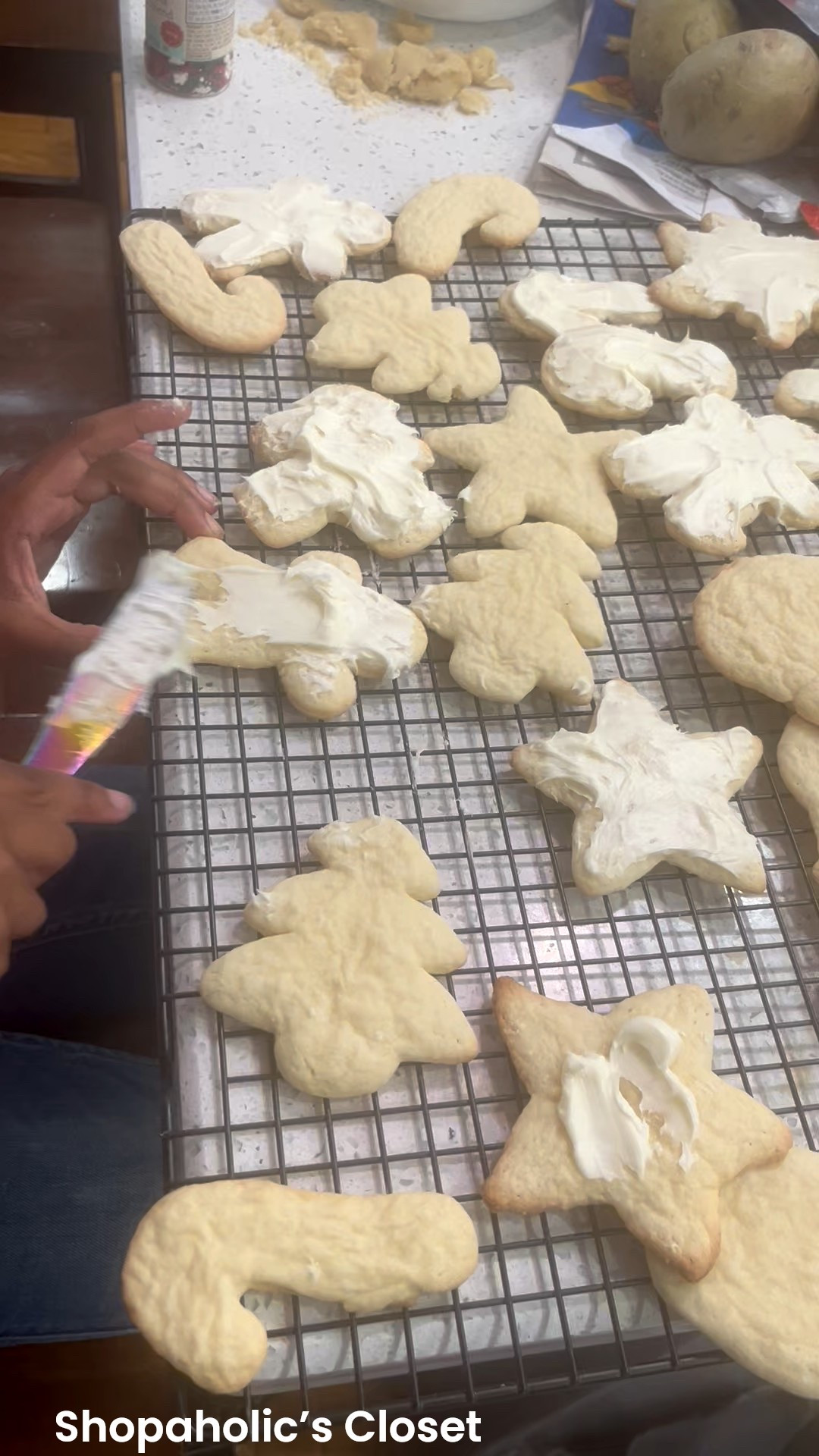 Made Christmas cookies with my kiddos today with all the snow outside.

I’m exhausted but this is an important family tradition I look forward to every year.

#shopdeescloset #shopaholicscloset

#LTKmomlife