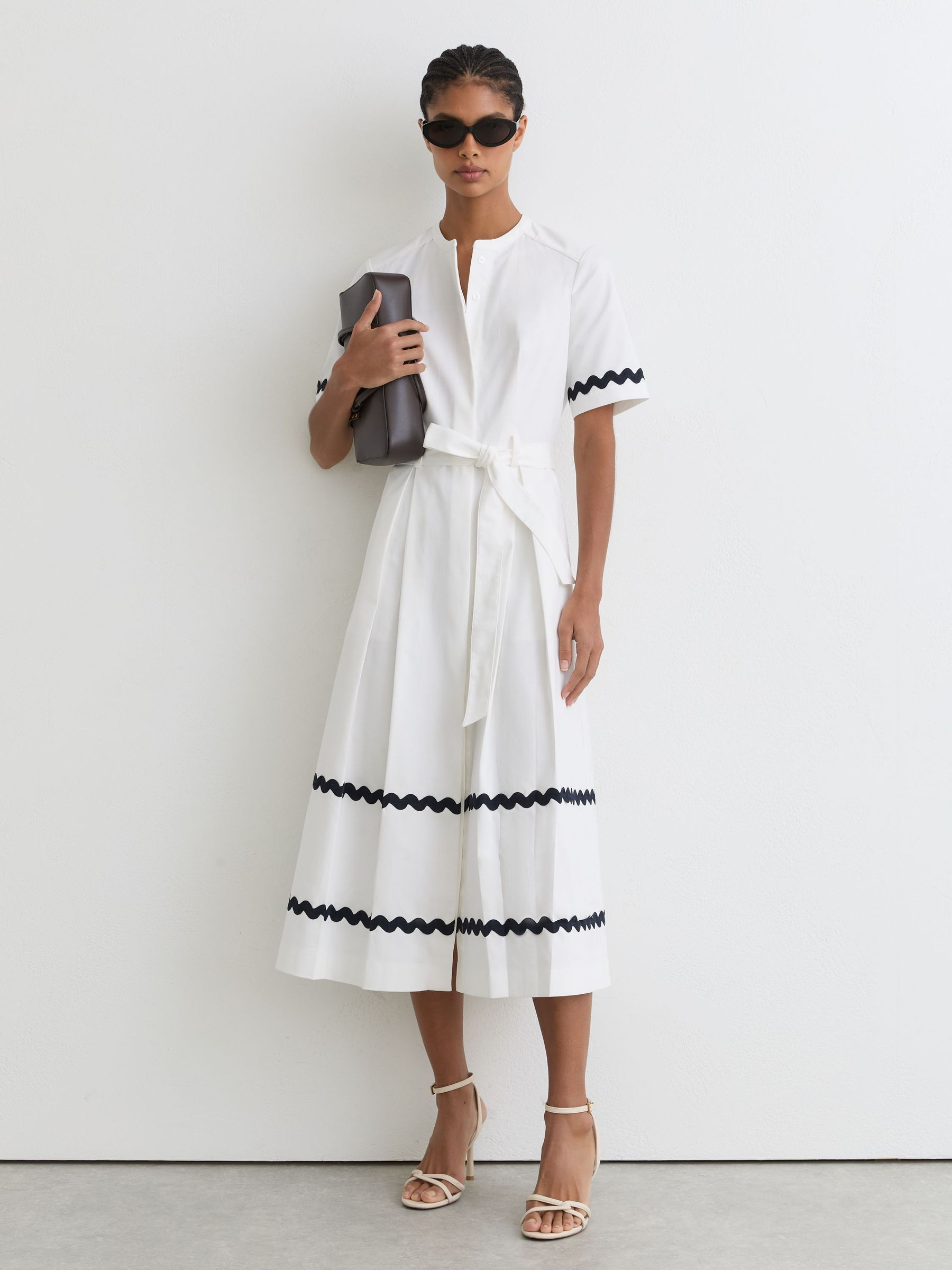 Reiss Stretch-Cotton Wave-Trim Midi Dress in Ivory/Navy | REISS | Reiss DE
