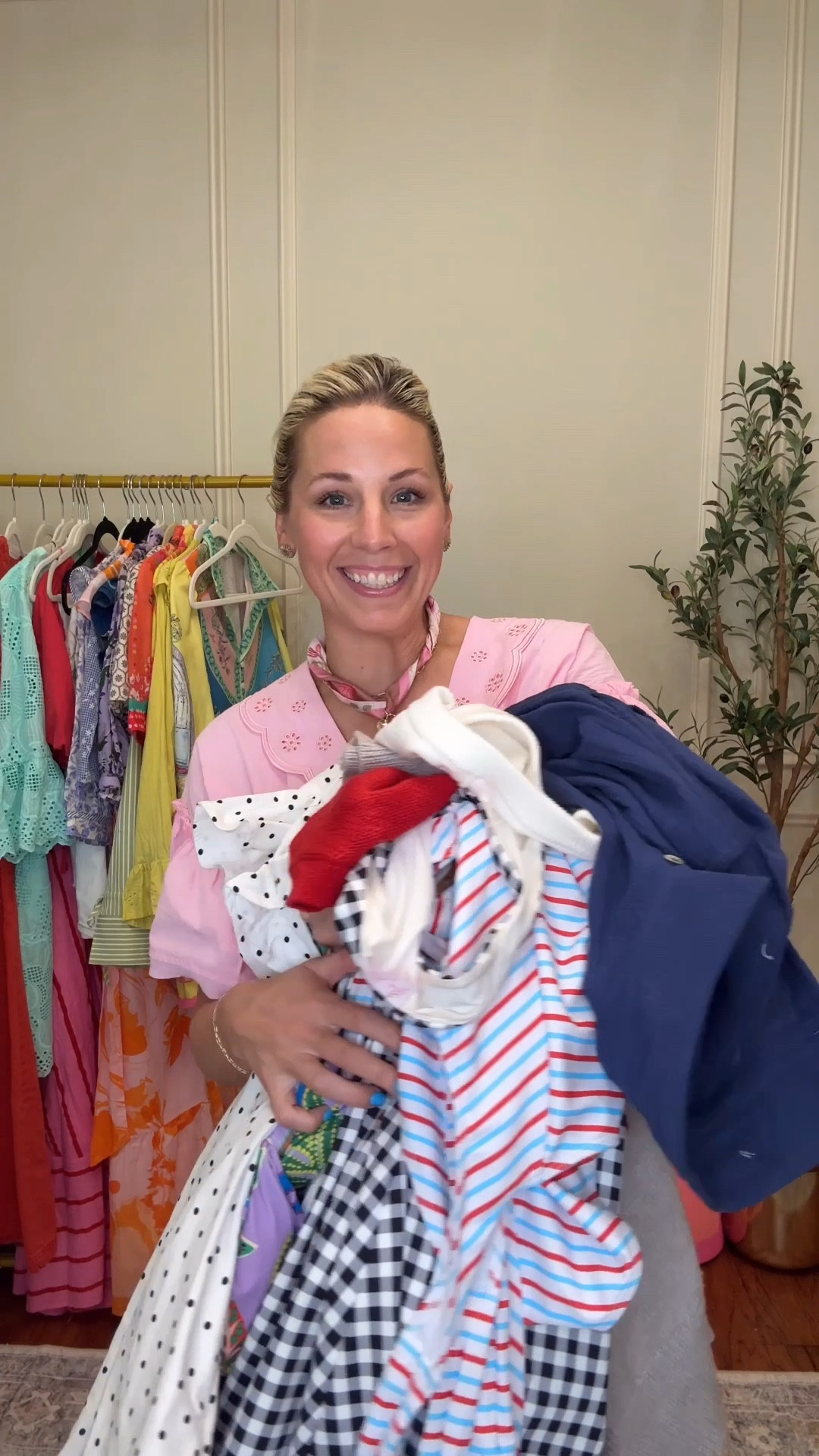 Pink lily sale!! Use code BOBBI for a discount! Wearing my true size small in all except pajamas 
I would size up in top of the 2 piece! 
Wearing medium in pajamas 
#pinklilypartner 

#LTKFindsUnder50 #LTKStyleTip #LTKFindsUnder100