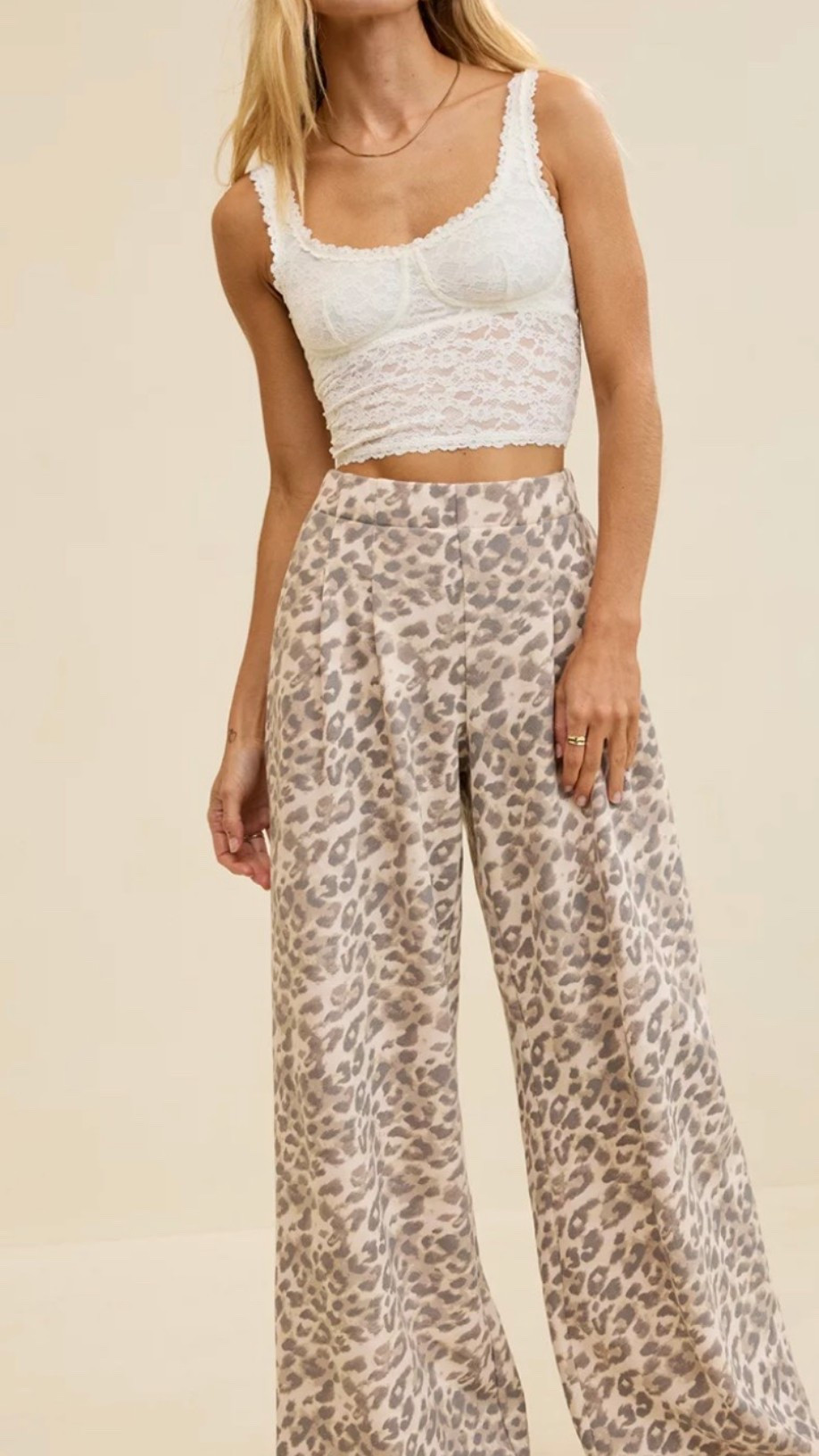 These cutie leopard sweatpants are already 30% off @Aerie and you can take an additional 20% off with code SHOPMY20
Price drops from $54.95 to $30.77 🙌🏻

#LTKootd #LTKSeasonal #LTKSaleAlert