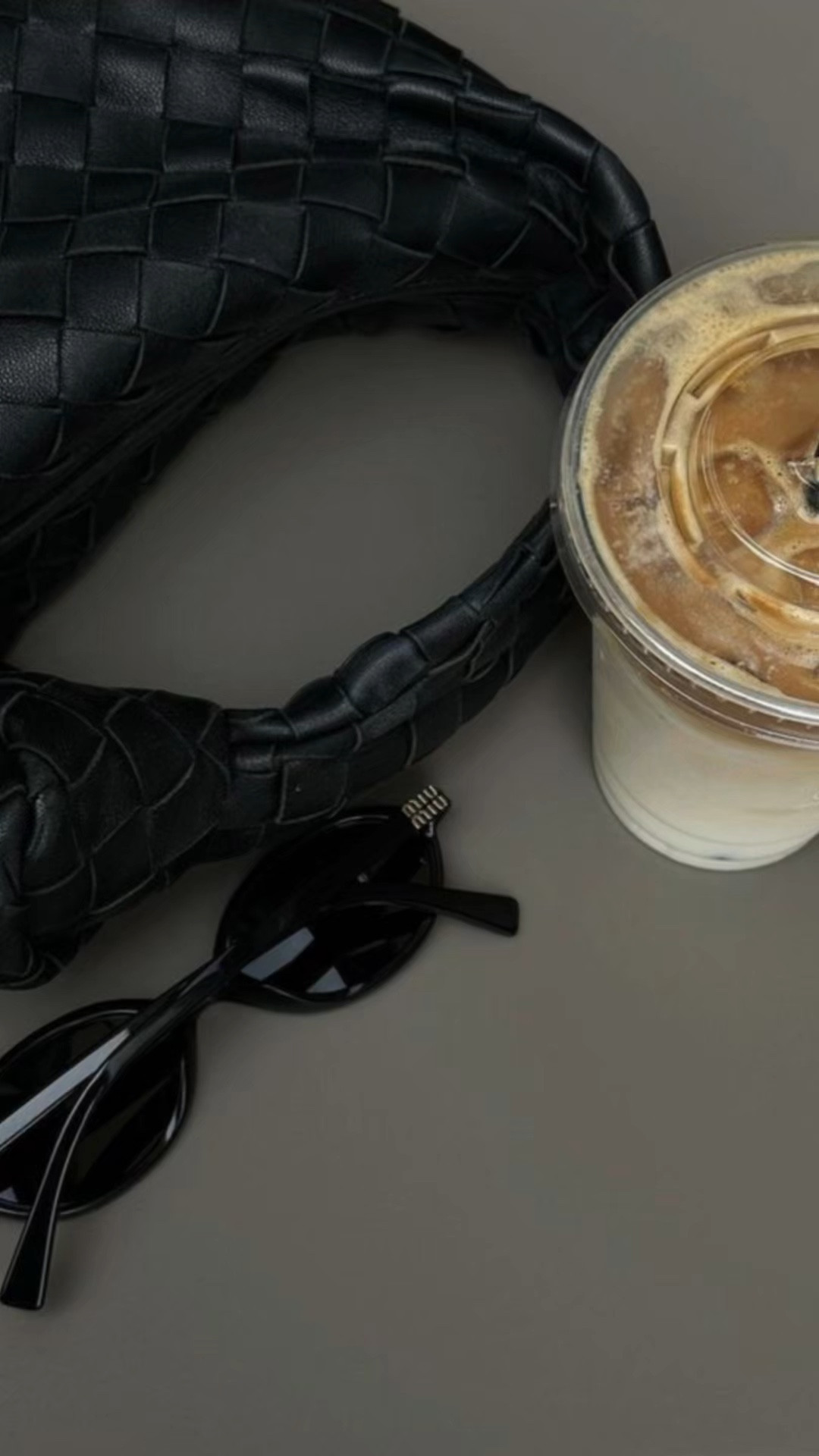 My Monday Makeup 🖤✨

#LTKSeasonal #LTKBeauty