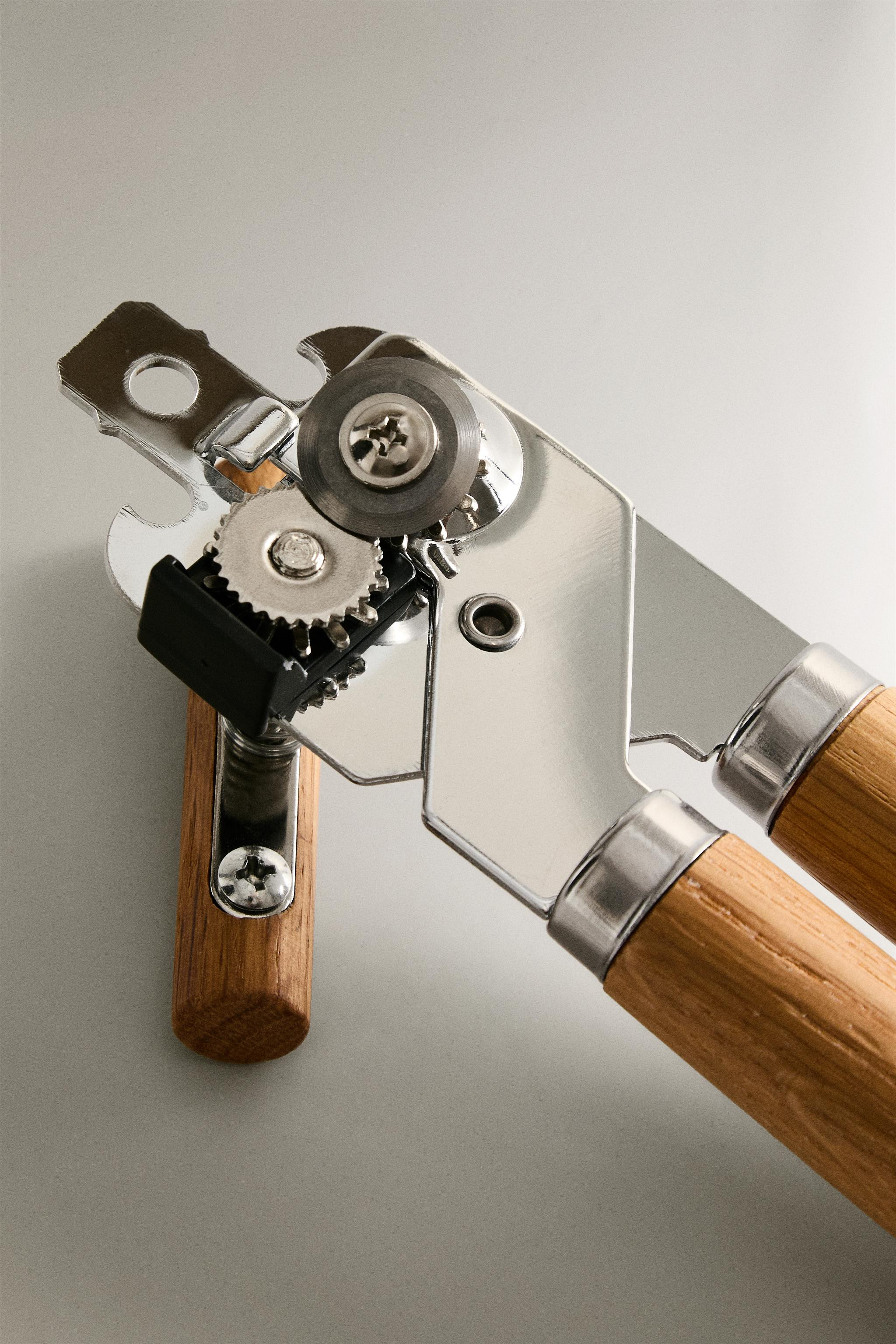 OAK WOOD MANUAL CAN OPENER | Zara US