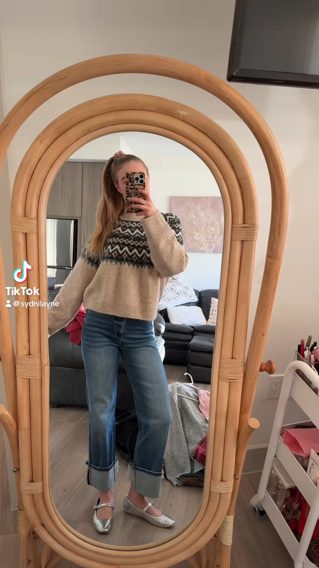 Cutest sweater & jeans combo! 

#LTKStyleTip #LTKGiftGuide #LTKSeasonal