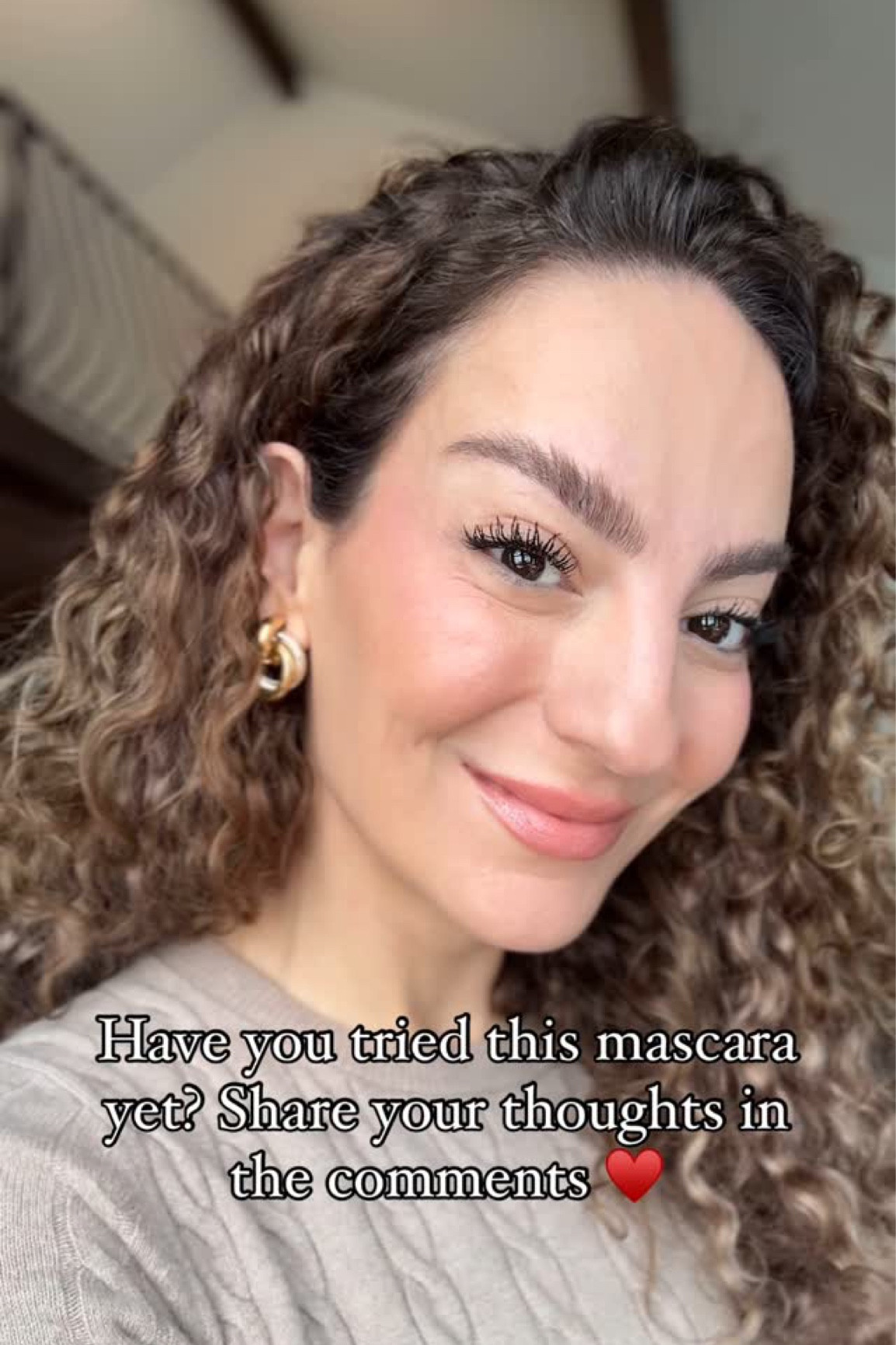 False lash vibes without the falsies? YES PLEASE👀 @hudabeauty #1coatwowmascara is giving instant volume, length, and drama with just one swipe. No clumps, no hassle—just WOW-worthy lashes every time!😀

Have you tried this magic yet?🥰

@sephorasg @sephora  @huda 

#hudabeauty #hudabeautyobsessions #hudabeautymascara #mascara #mascaragoals #lashgoals #lashes #beauty #confidence #sephora

#LTKbeauty #LTKasia