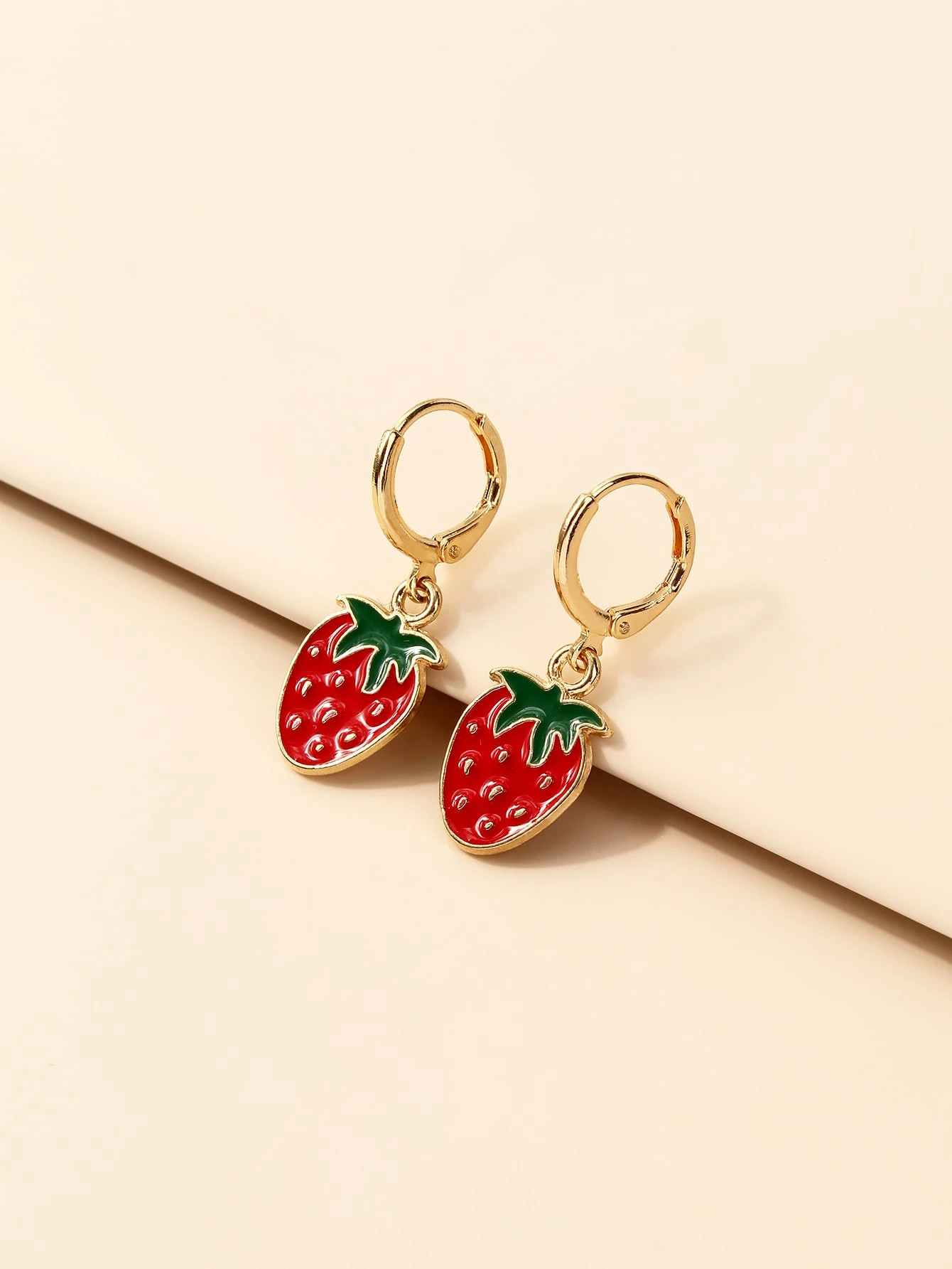 Strawberry Charm Drop Earrings | SHEIN