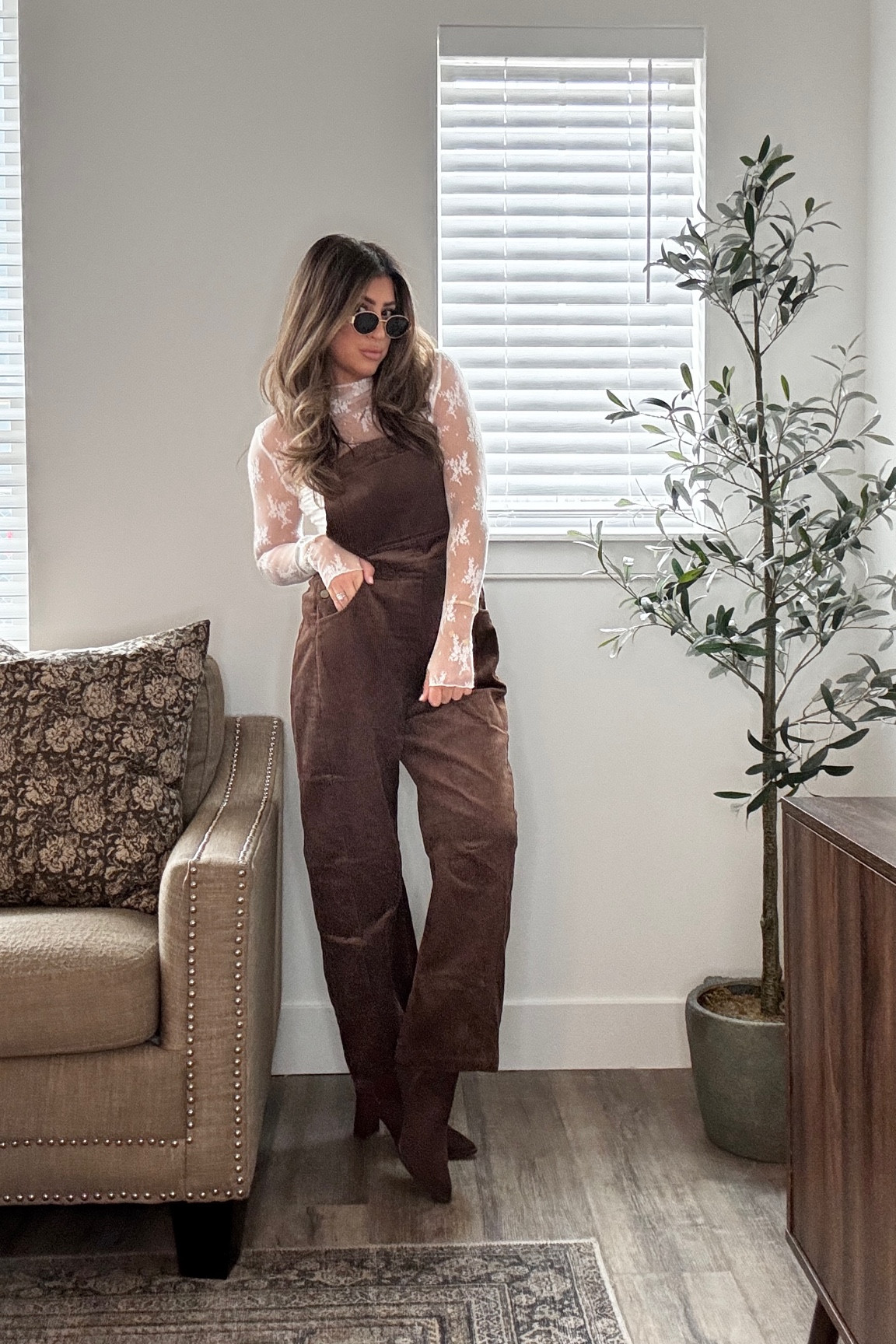Cute winter outfit! Love these overalls and viral lace top now with thumb cutouts! Xx wearing meds but could have sized down in overalls. 

Winter outfit 



#LTKSeasonal #LTKStyleTip #LTKFindsUnder50