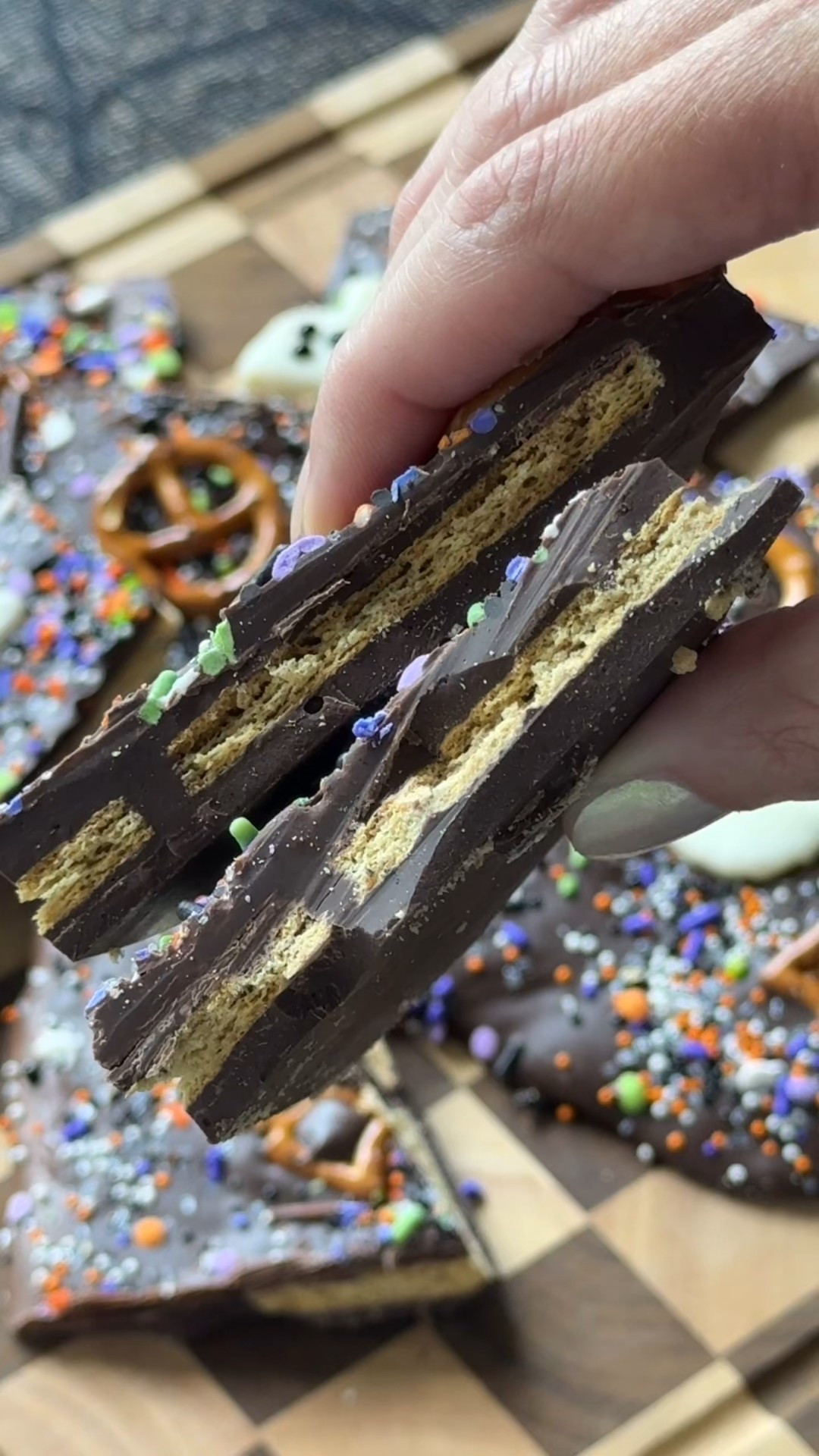 The BEST Boo Bark you will make this spooky season!!! Linking everything I used and details below on how to make…

Here’s the steps…
✨Make your white chocolate ghosts first. I used white chocolate baking chips and put the ghosts in the fridge for 20 minutes before adding in the eyes and mouth using a black icing pen, the put them back in fridge until you are ready to place them on your bark 
✨Spread your first dark chocolate layer on parchment paper over a baking sheet and add graham crackers 
✨Pour your second layer of dark chocolate over your graham crackers, top with ghosts, sprinkles, and pretzels
✨Place in the fridge for 30-45 minutes
✨When you’re ready to enjoy, take out of fridge and let sit it for a few minutes before breaking it open and serving! 



#LTKHalloween #LTKSeasonal #LTKParties