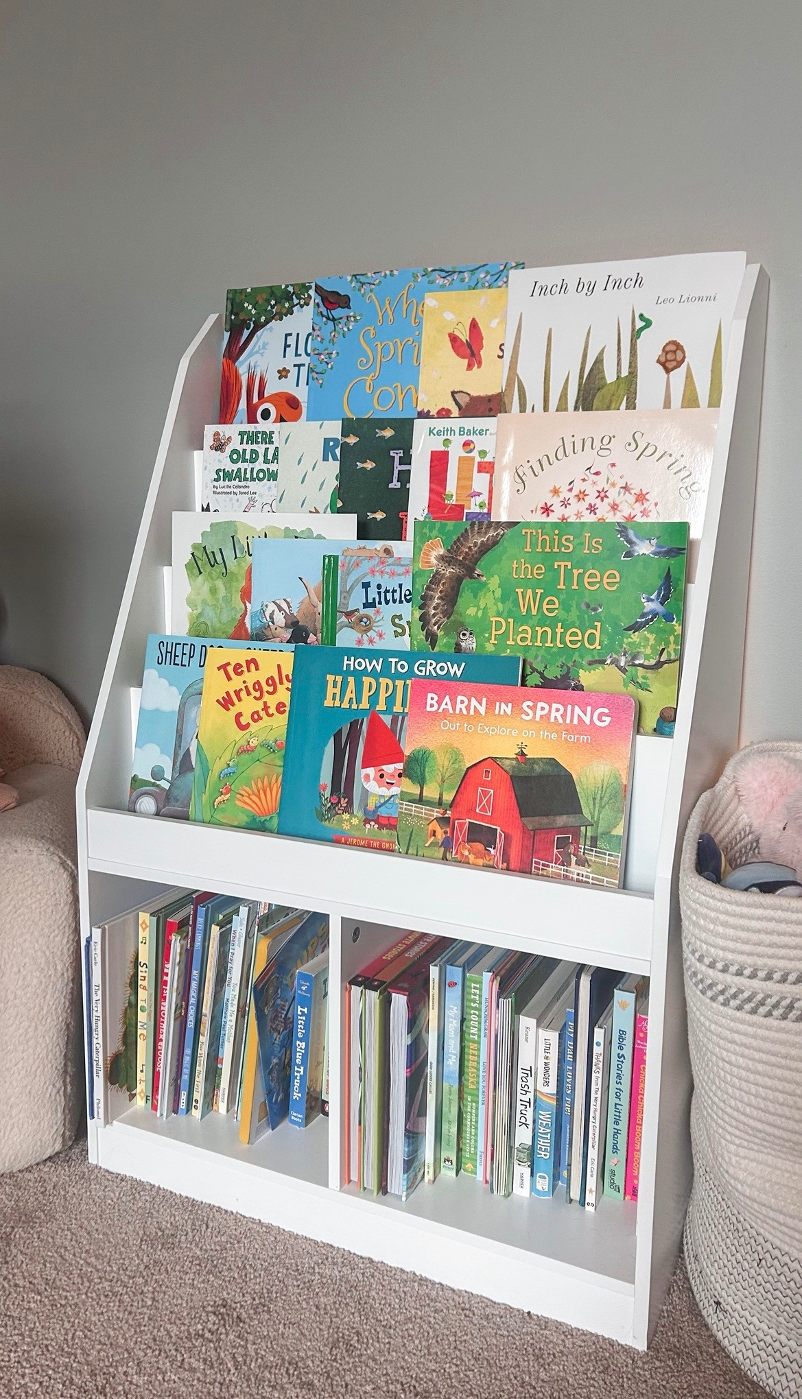 Spring bookshelf for my three year old 🌷🌳🦋

#LTKSeasonal #LTKmomlife #LTKKids