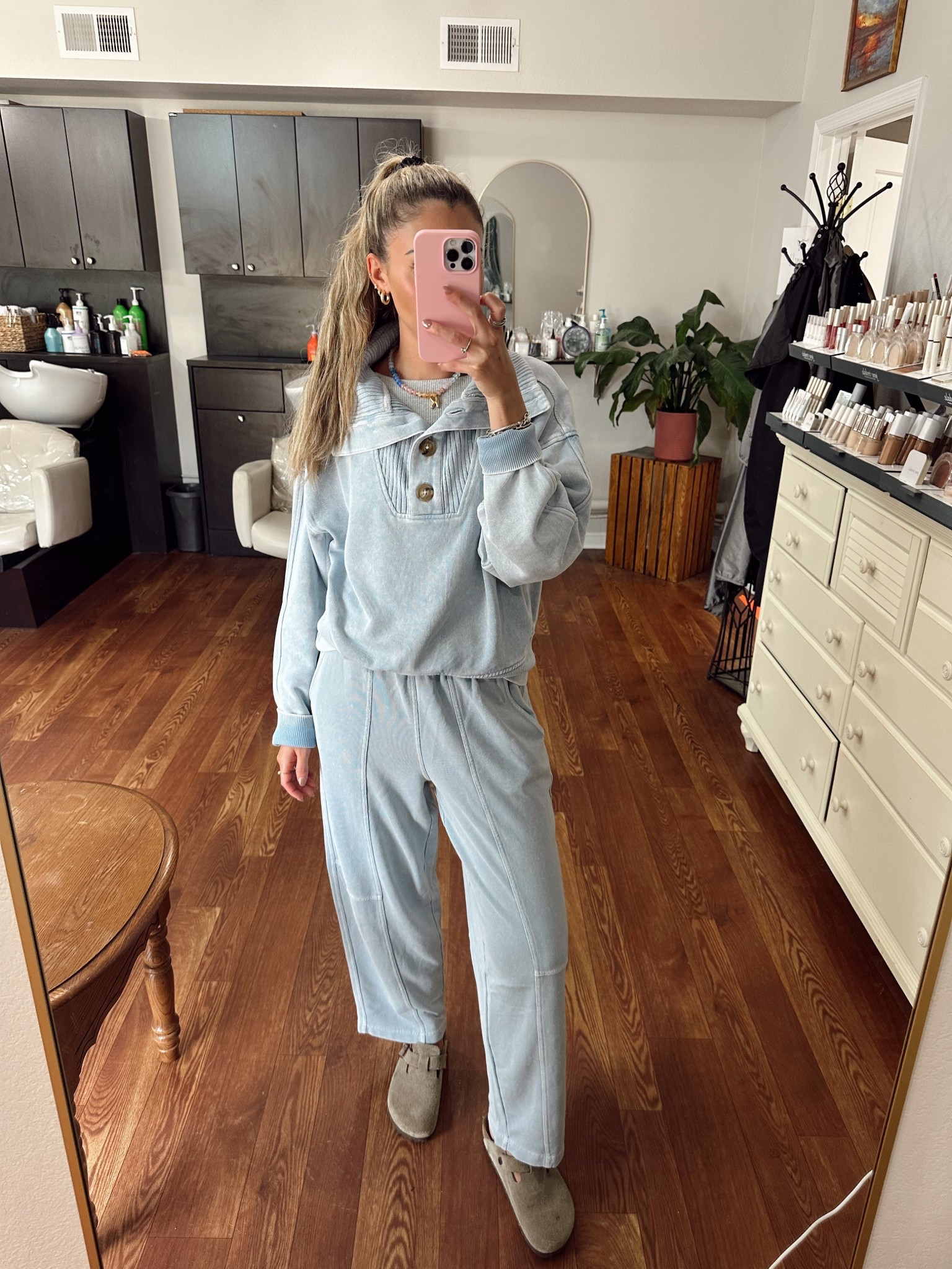 most comfy fall sweat set🩵 

#LTKStyleTip #LTKActive #LTKFallSale