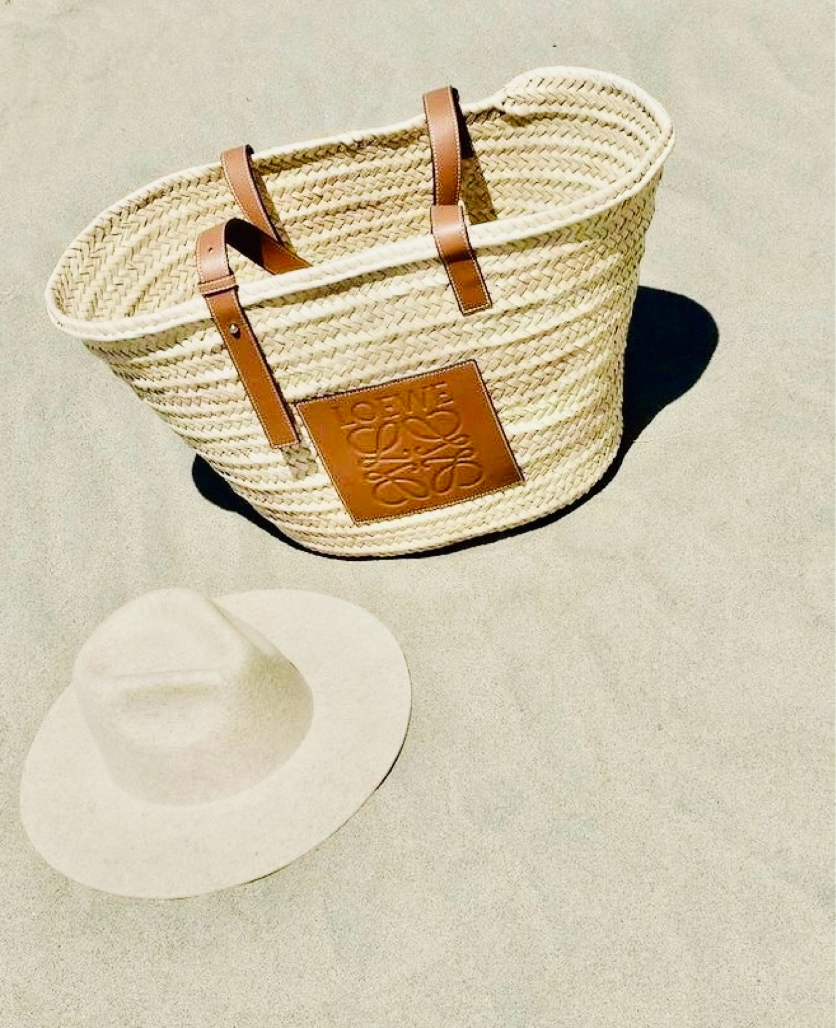 Love my basket bag. Also linked cheaper options. 😎🏖️👙🍾🤍

#basketbag #korbtasche #loewe #loewebasketbag #beachbag #strandtasche #ltkswim #ltkstyletip

#LTKeurope #LTKtravel #LTKitbag